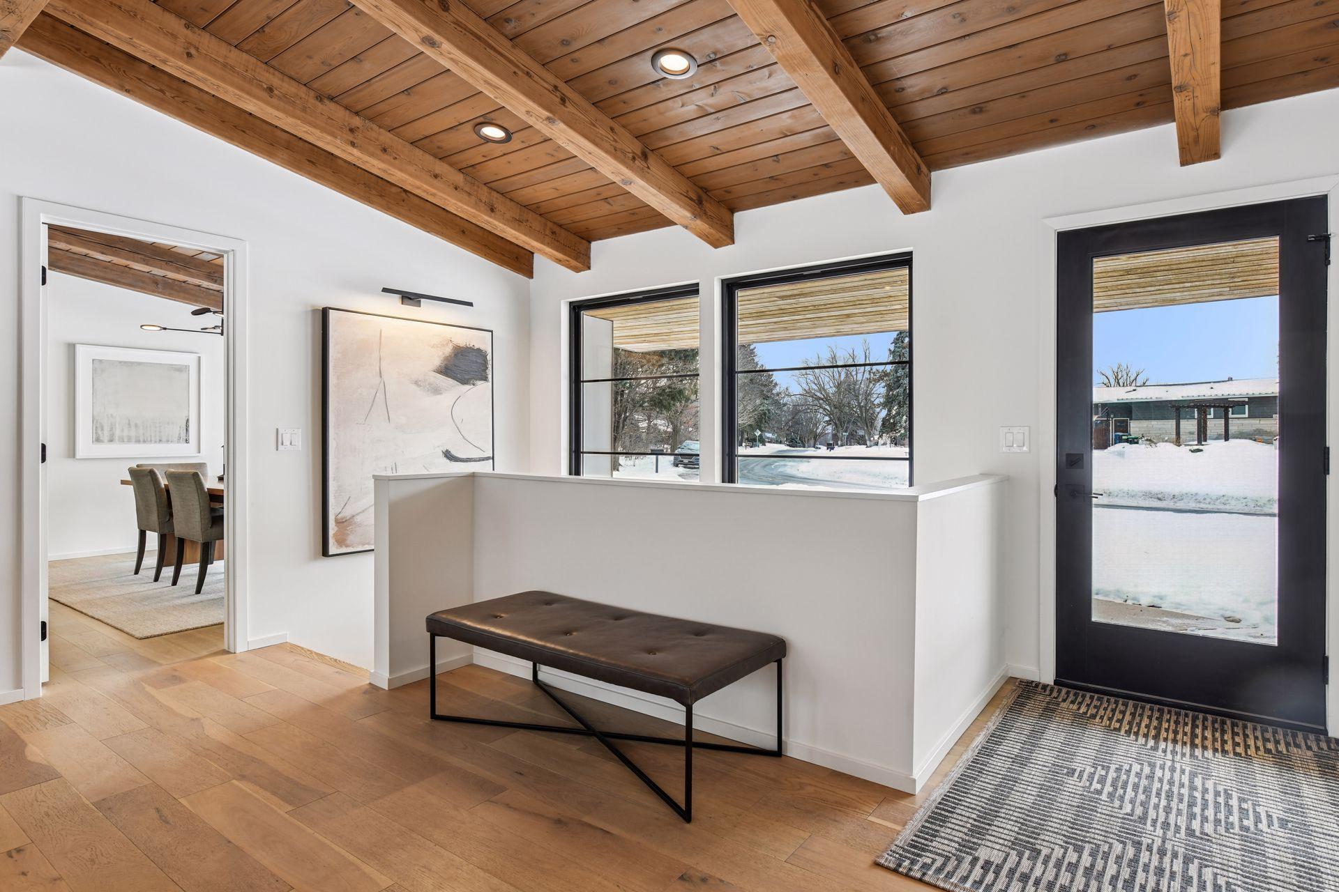 5423 Highwood Drive W