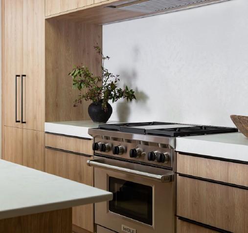 5423 Highwood Drive W