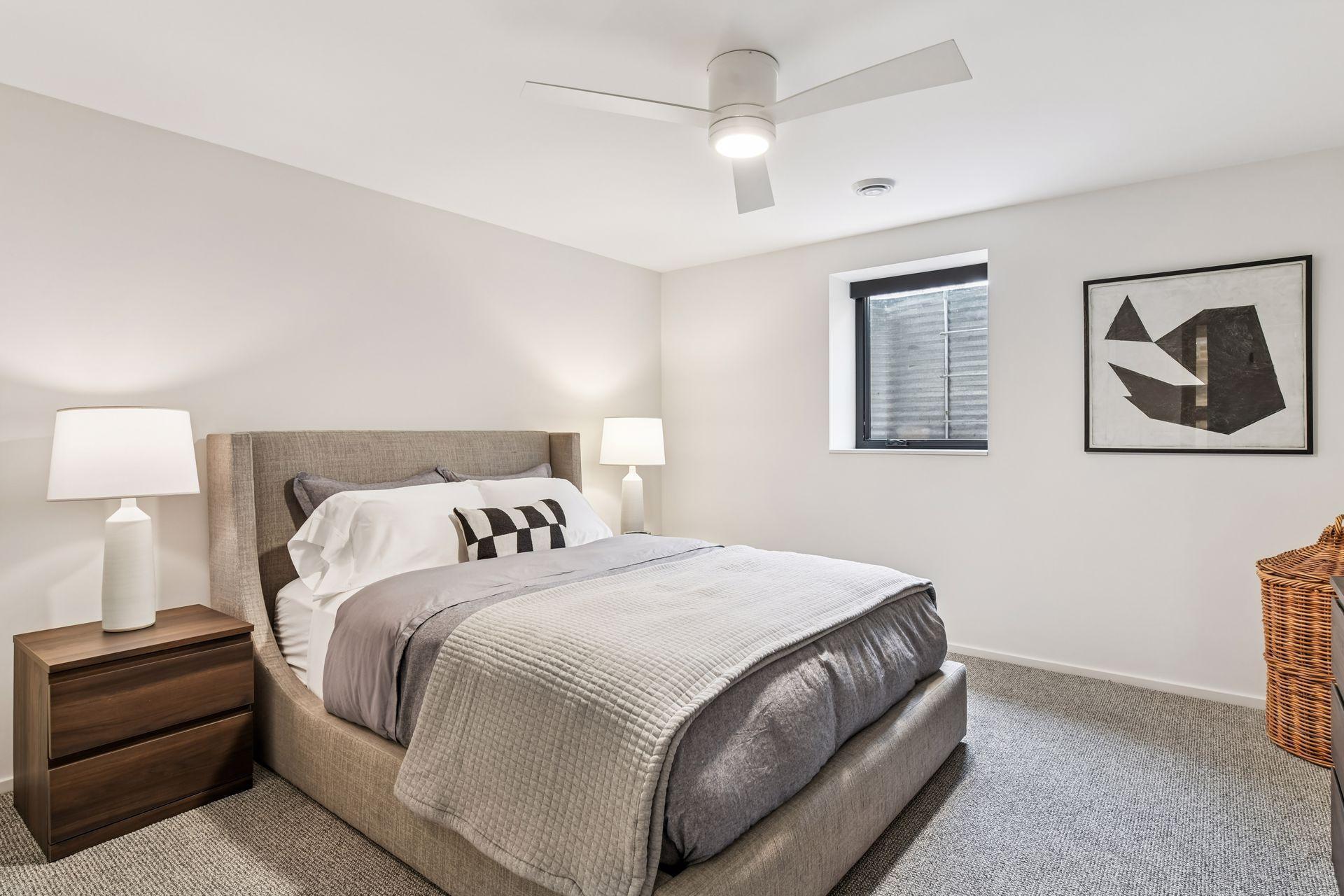 5423 Highwood Drive W