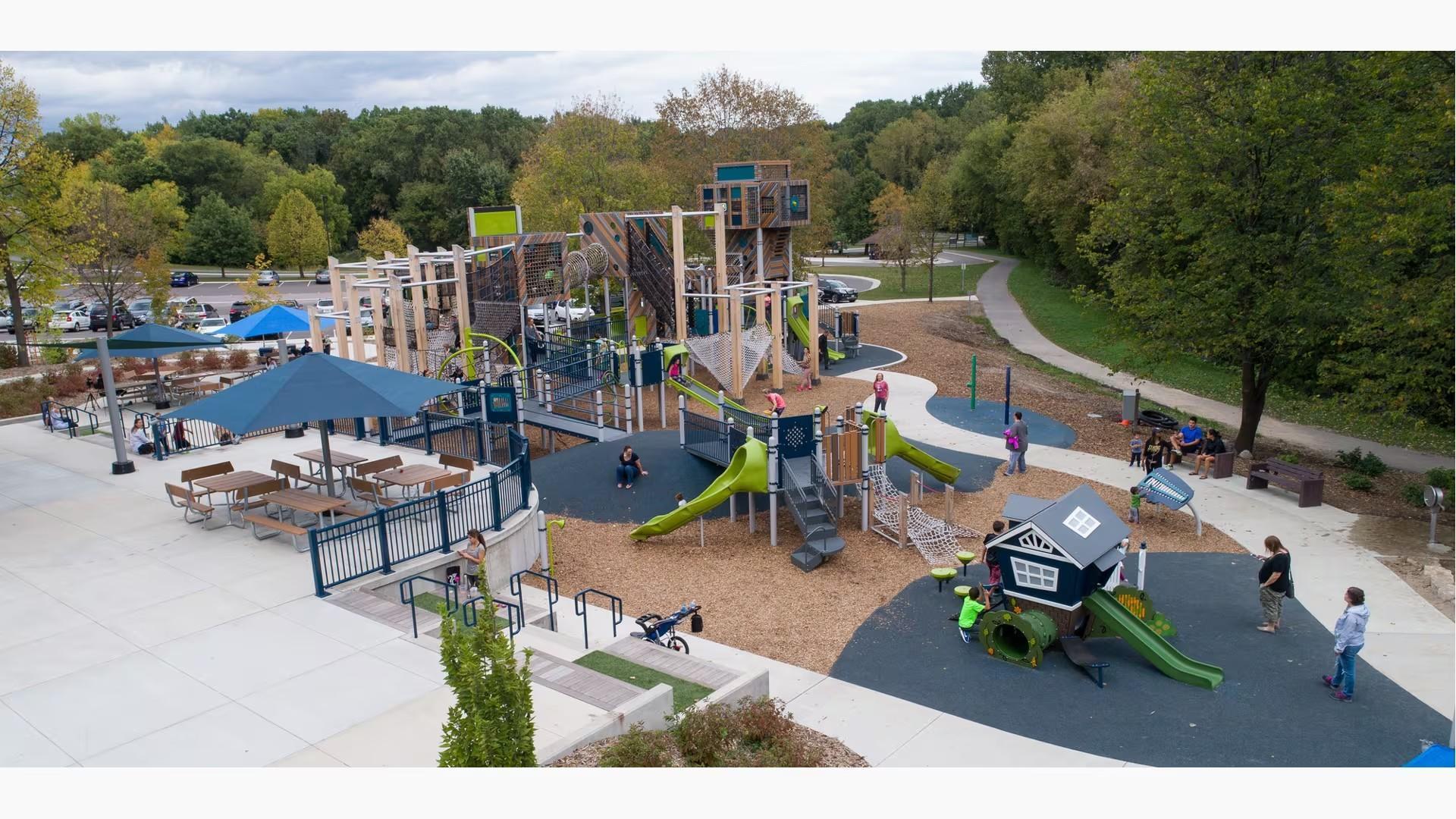 4136 Goldenrod Lane N