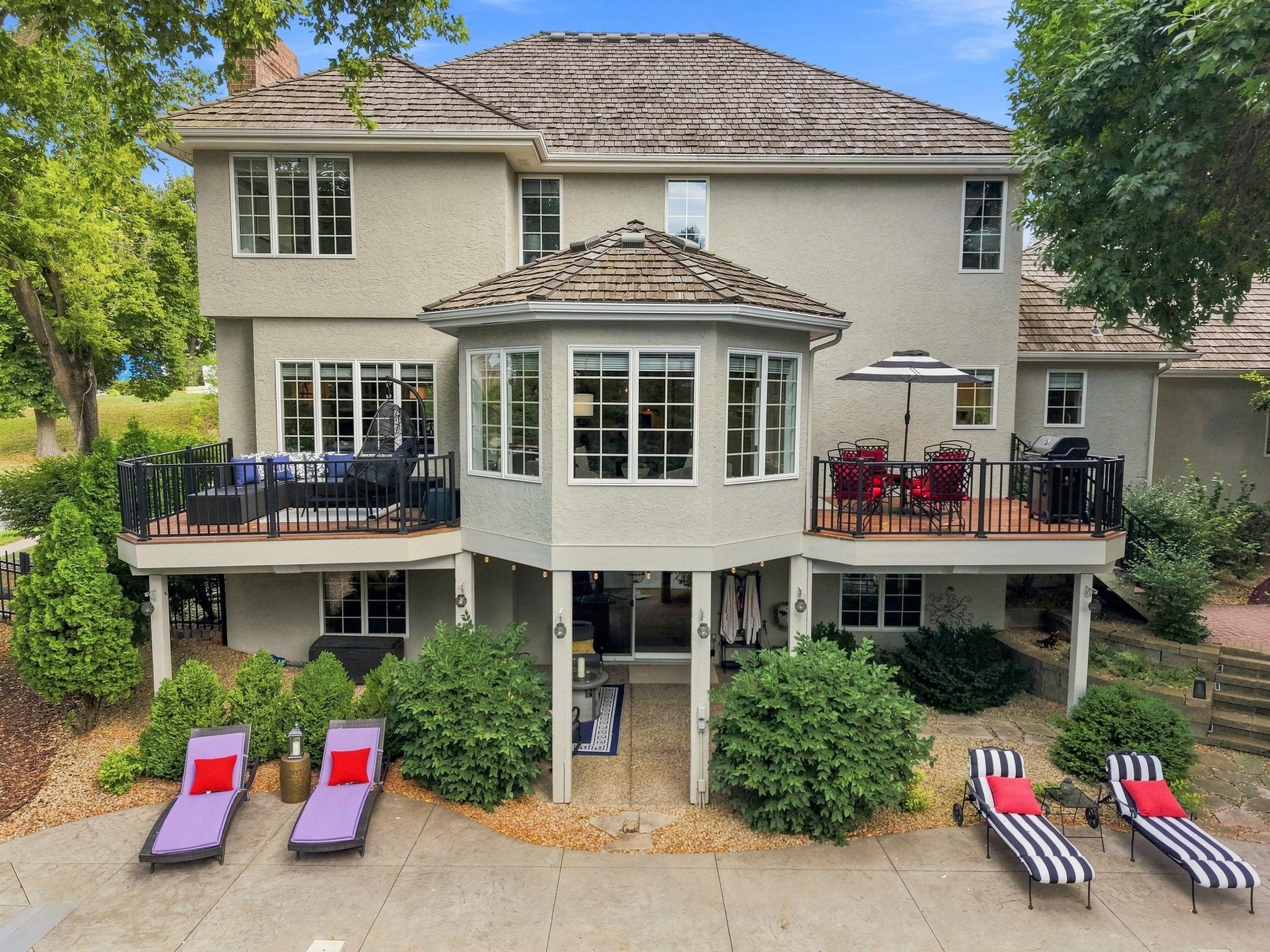 9486 Olympia Drive