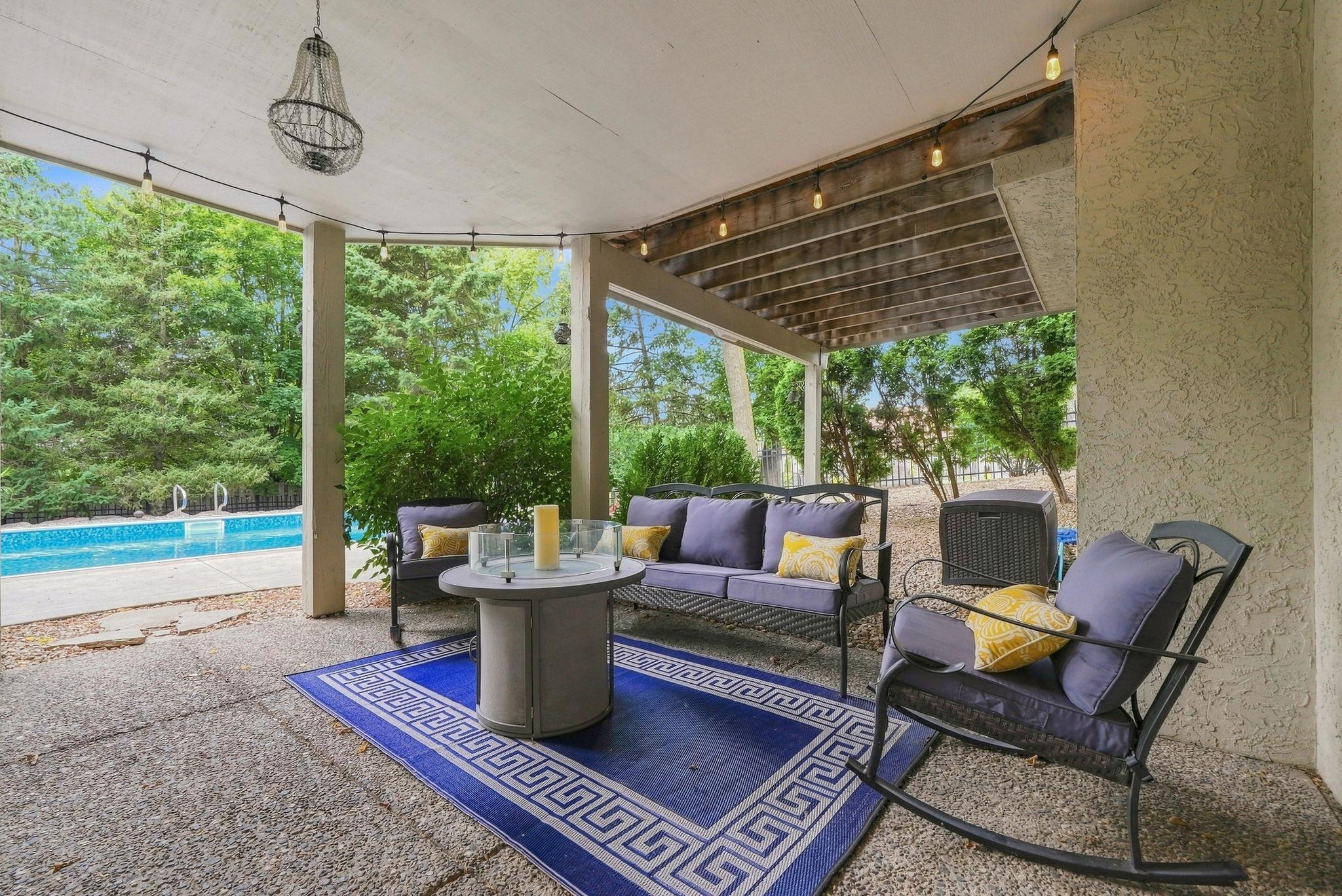 9486 Olympia Drive
