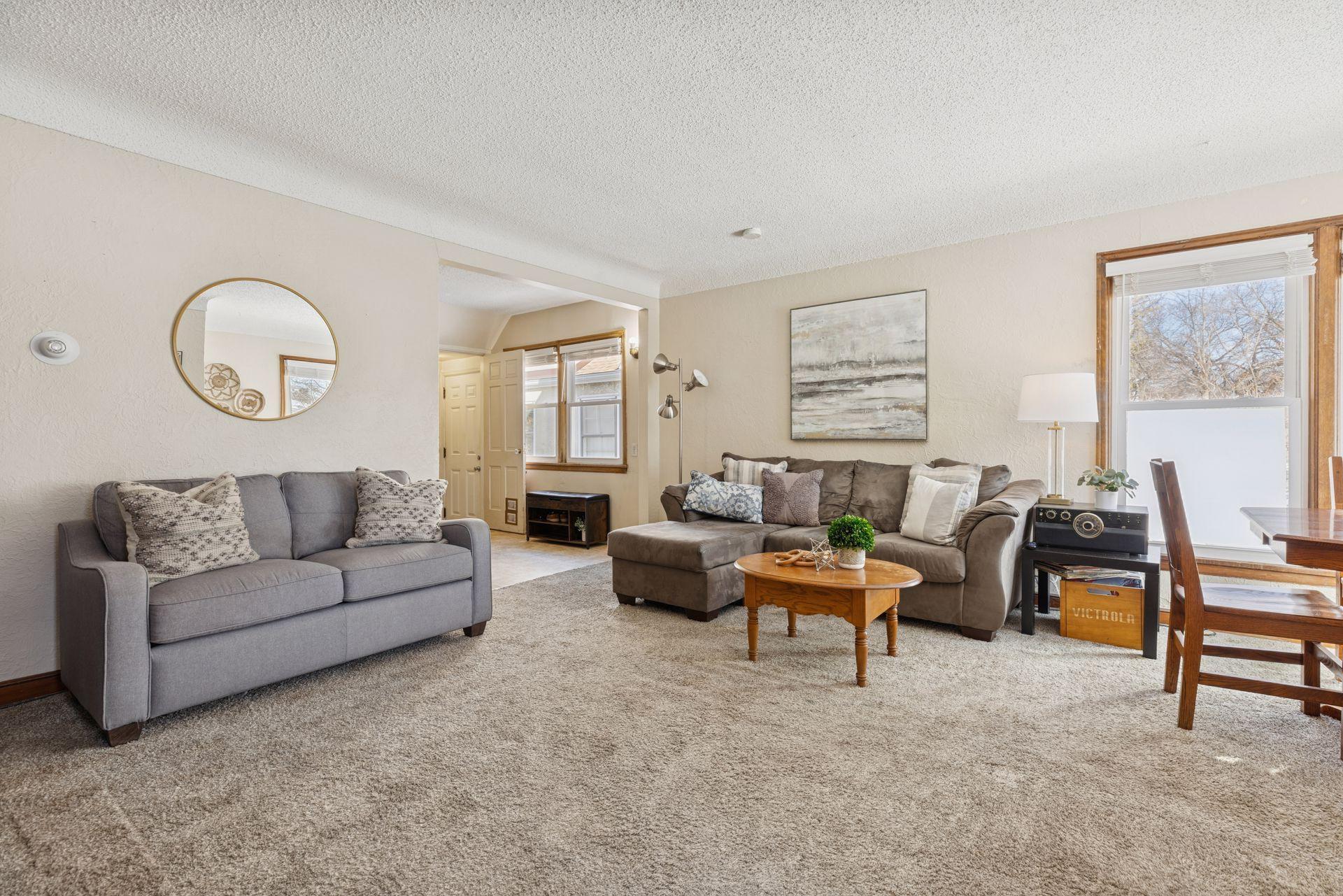 4438 Minnehaha Avenue