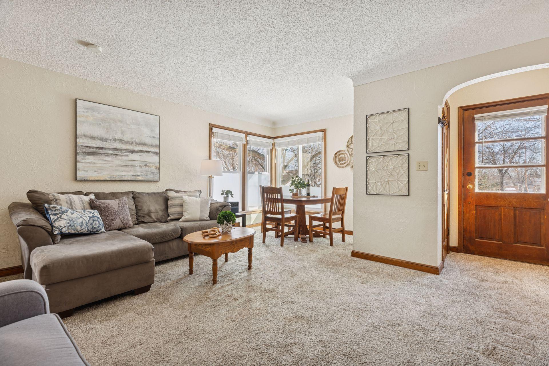 4438 Minnehaha Avenue