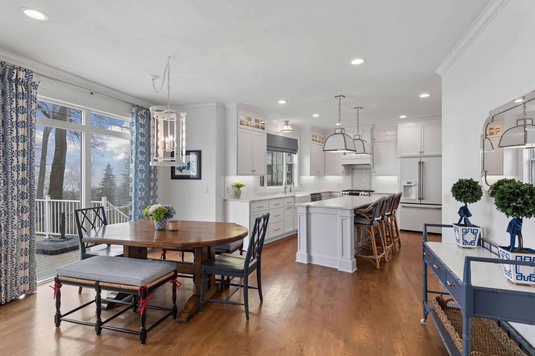 3017 Brooks Lane