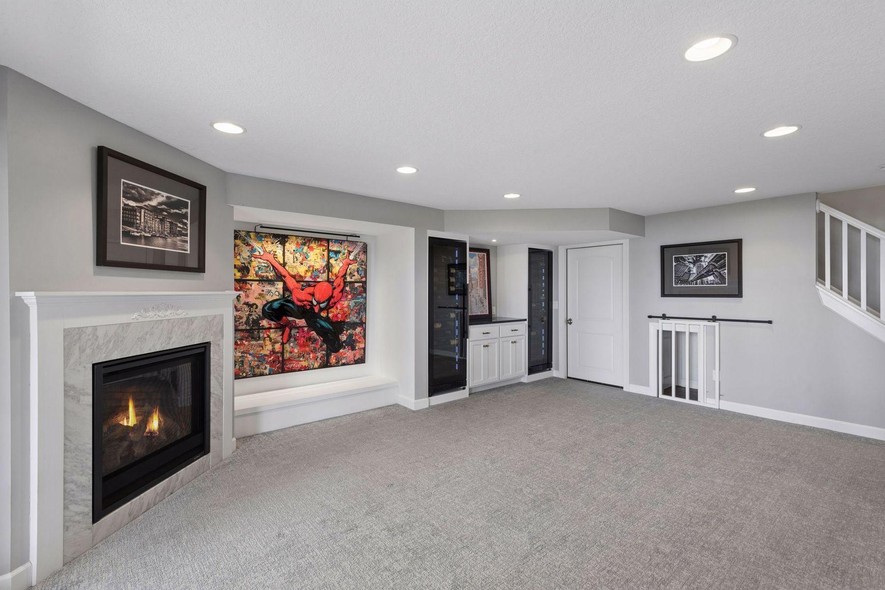 3017 Brooks Lane