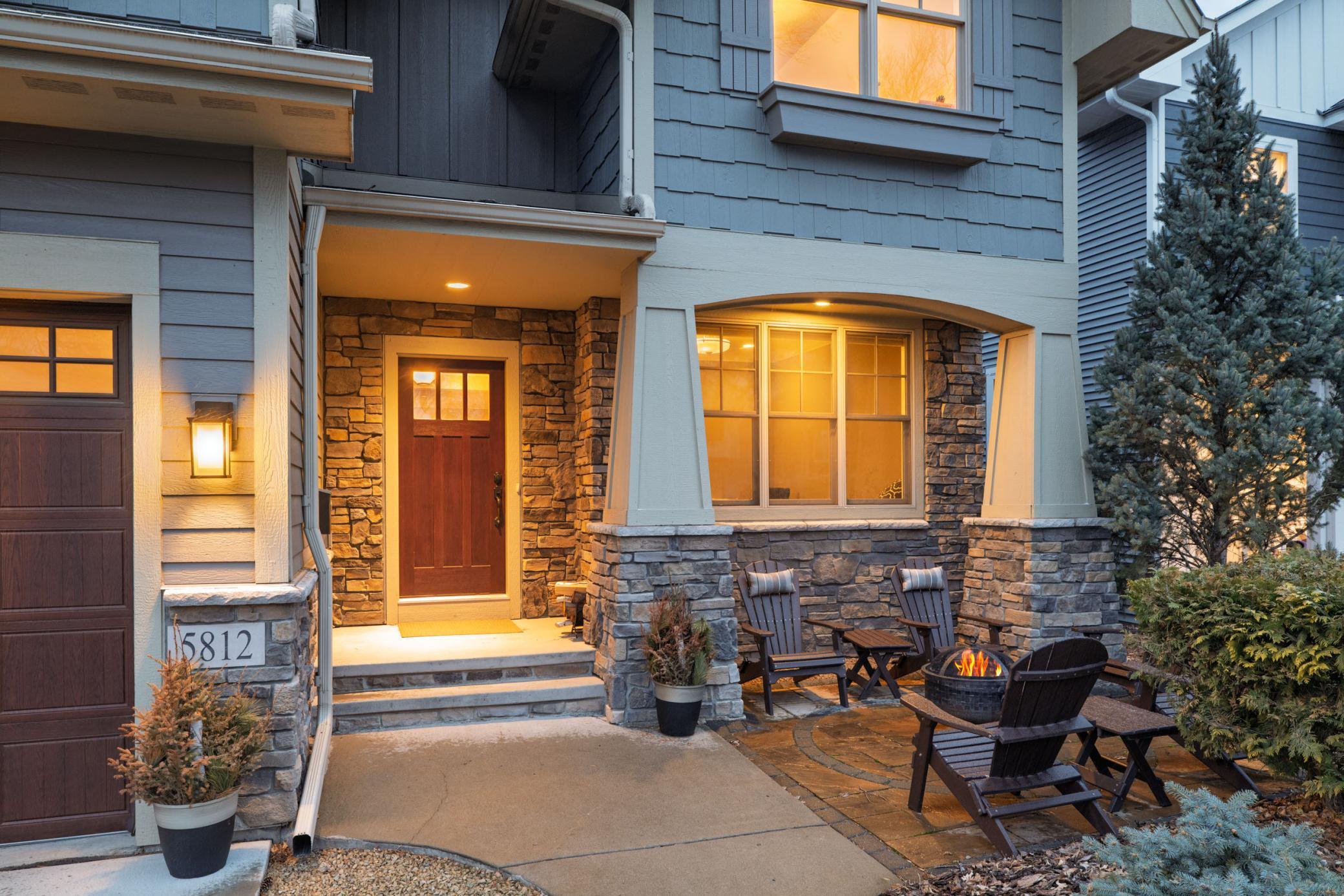 5812 Ashcroft Avenue