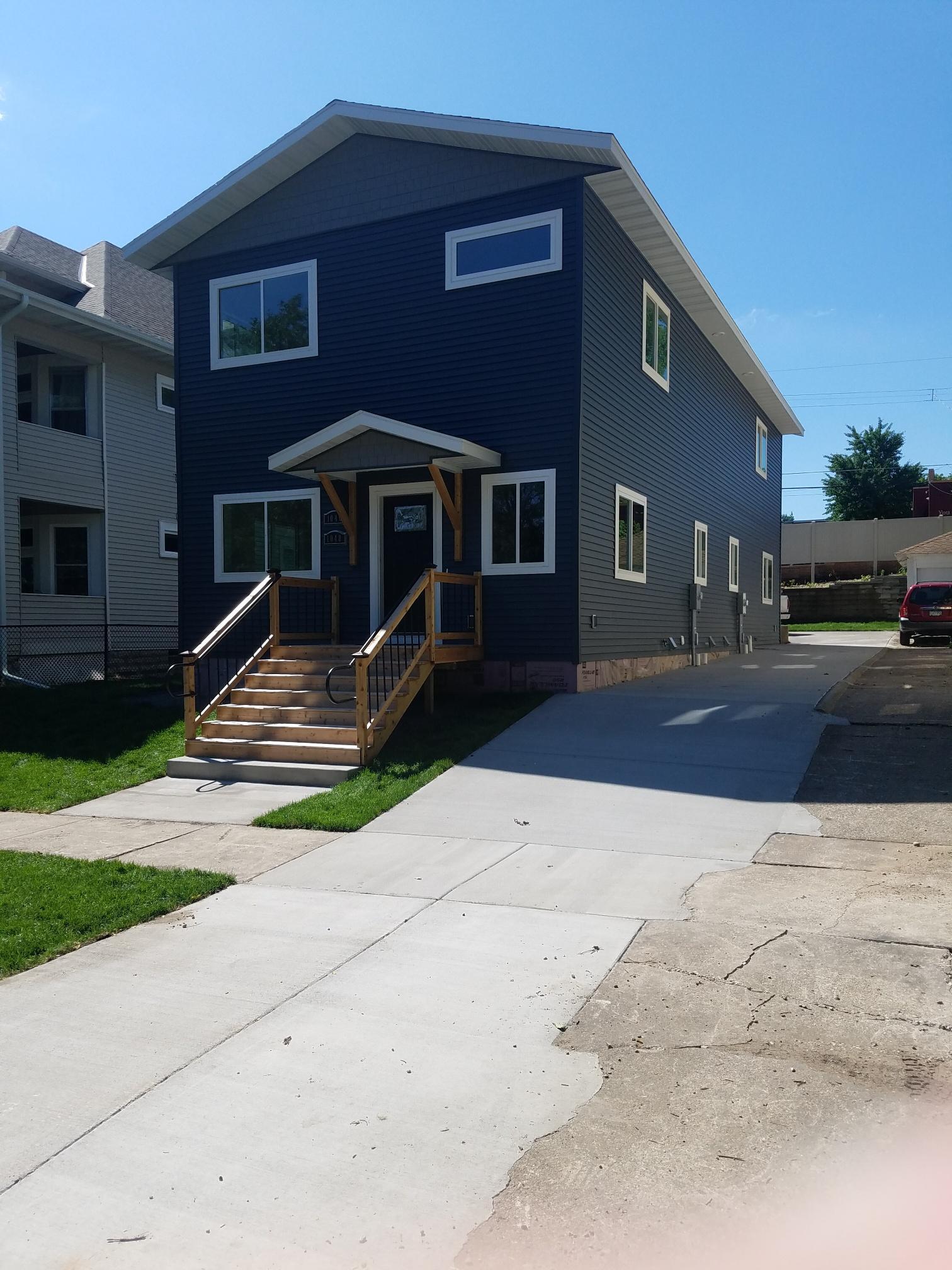 1048 Dayton Avenue