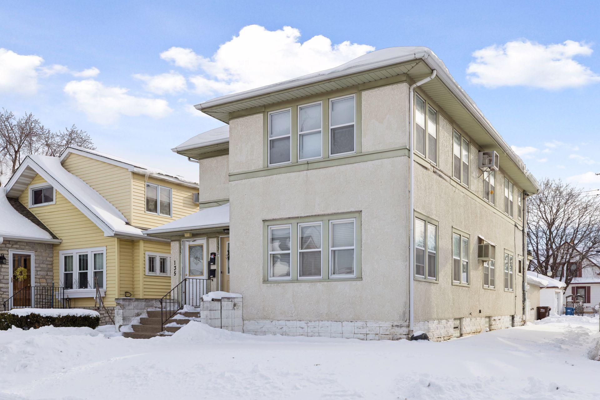 133 8th Avenue S