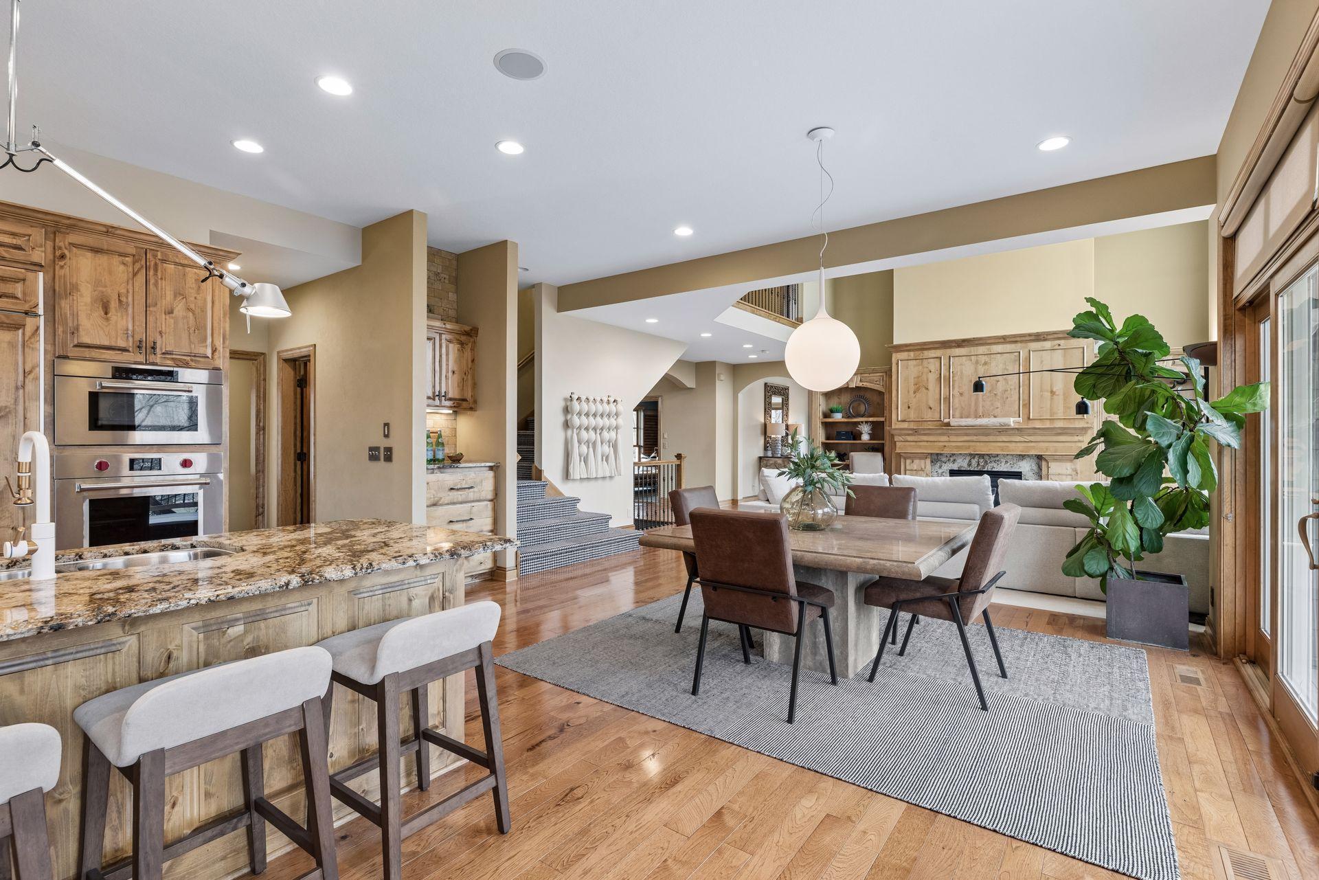 11535 Hillcrest Court N