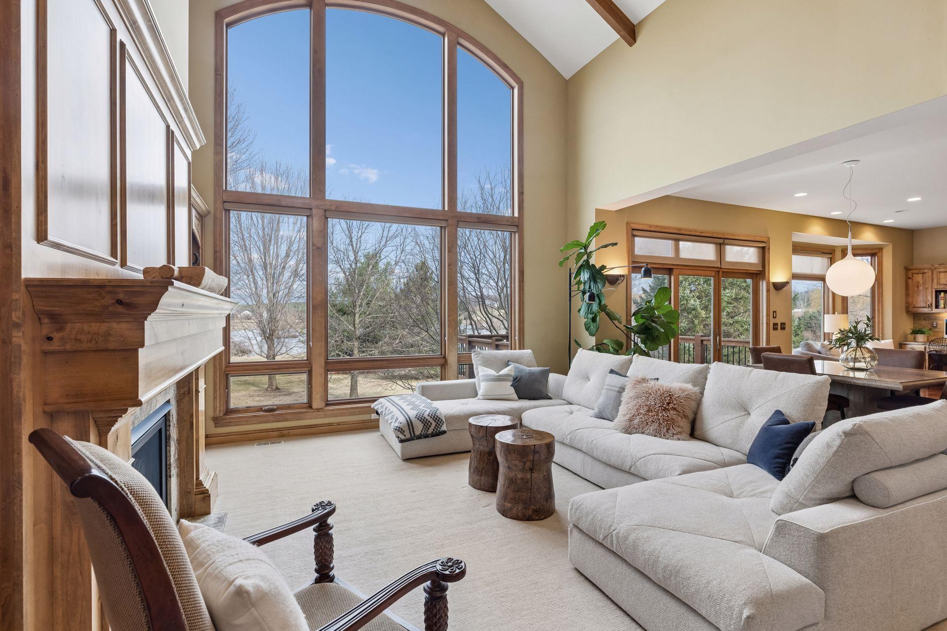 11535 Hillcrest Court N