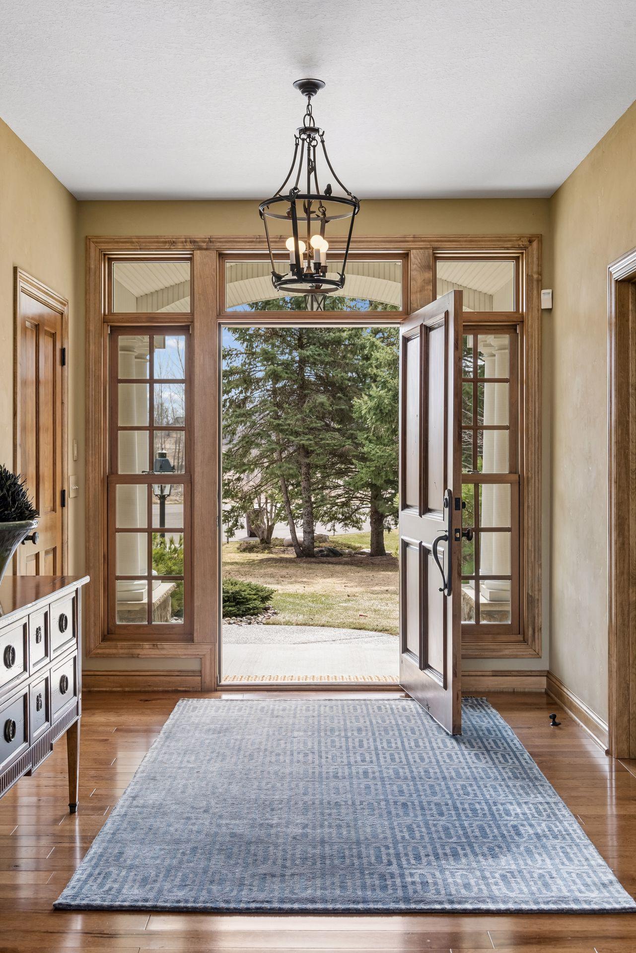 11535 Hillcrest Court N