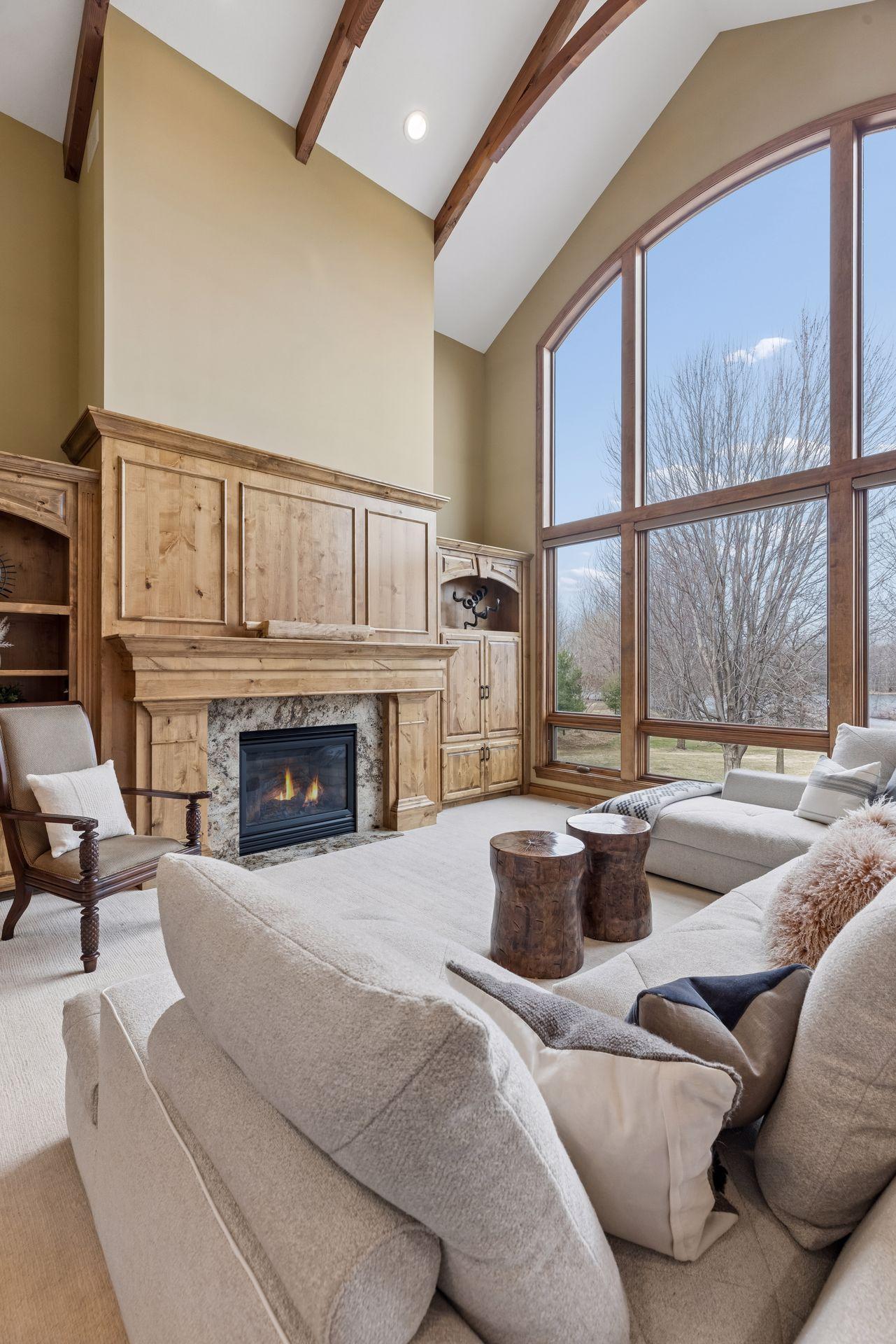 11535 Hillcrest Court N