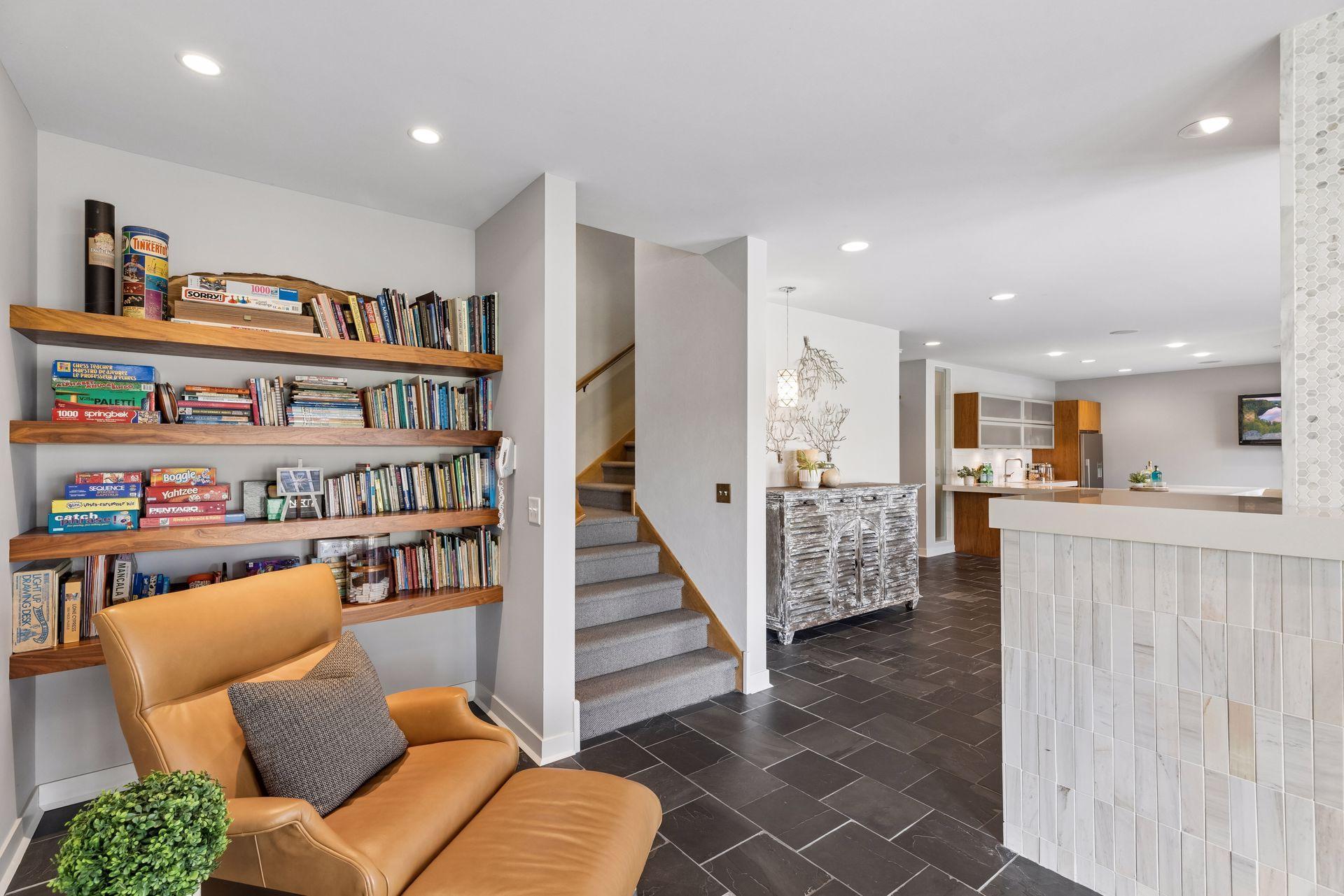 11535 Hillcrest Court N