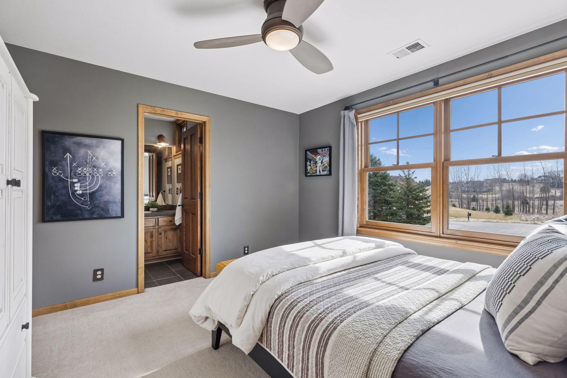 11535 Hillcrest Court N