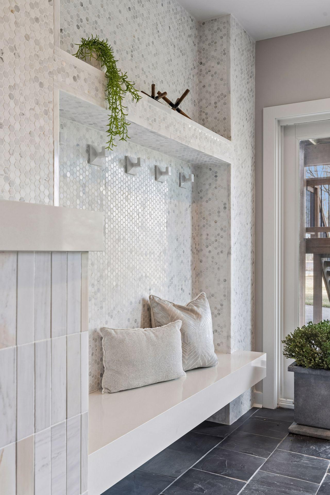 11535 Hillcrest Court N