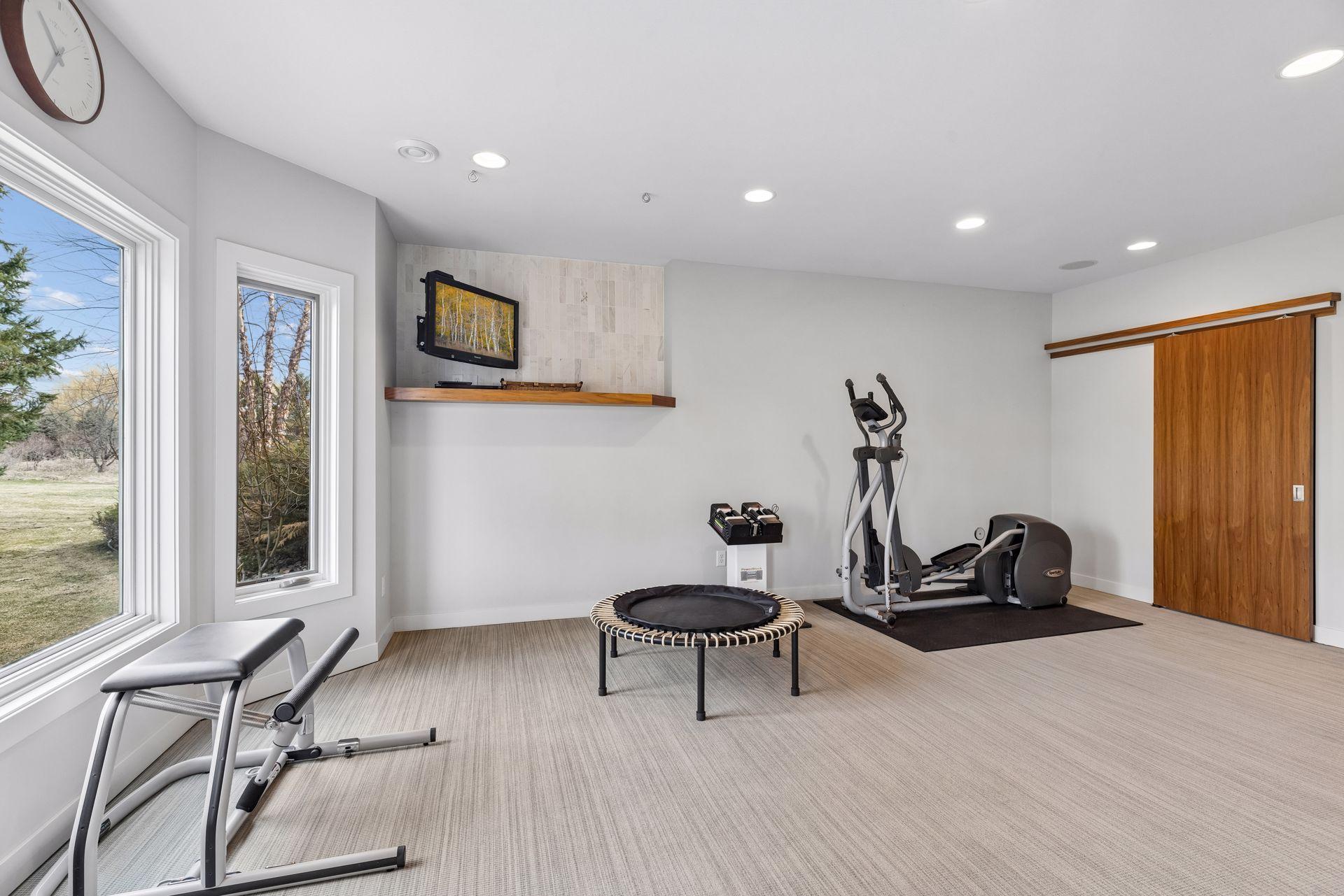 11535 Hillcrest Court N