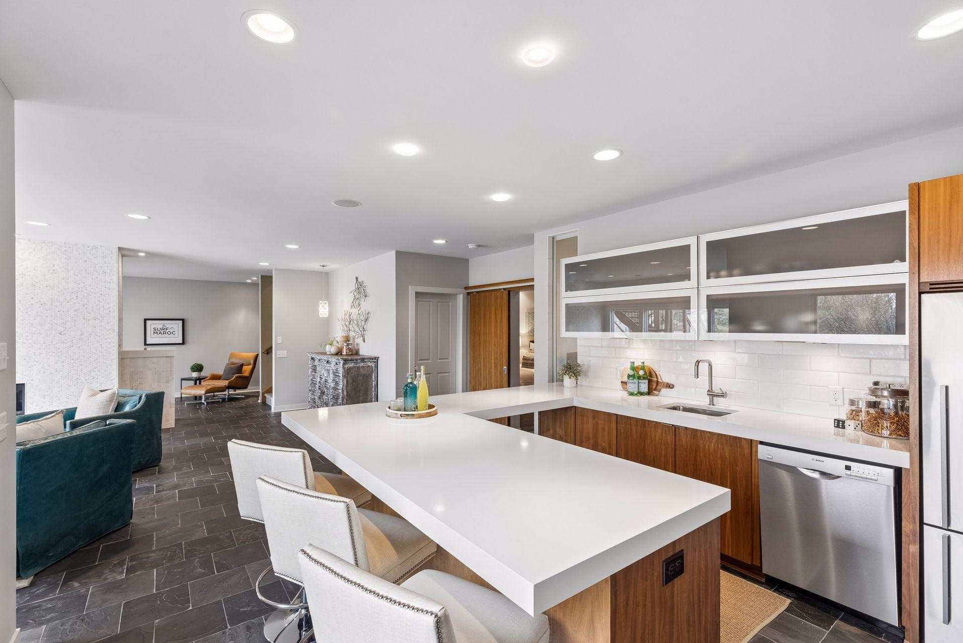 11535 Hillcrest Court N