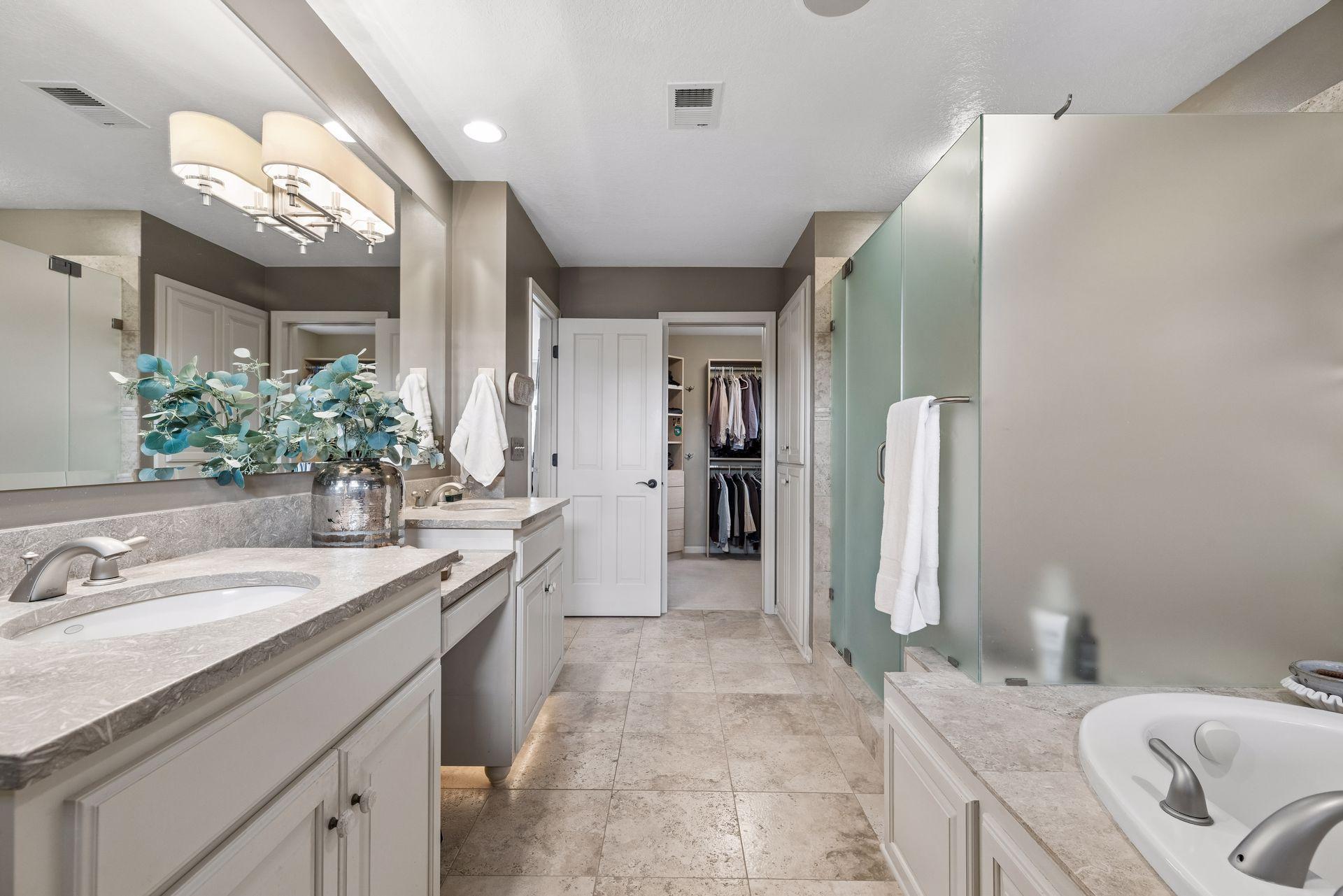 11535 Hillcrest Court N