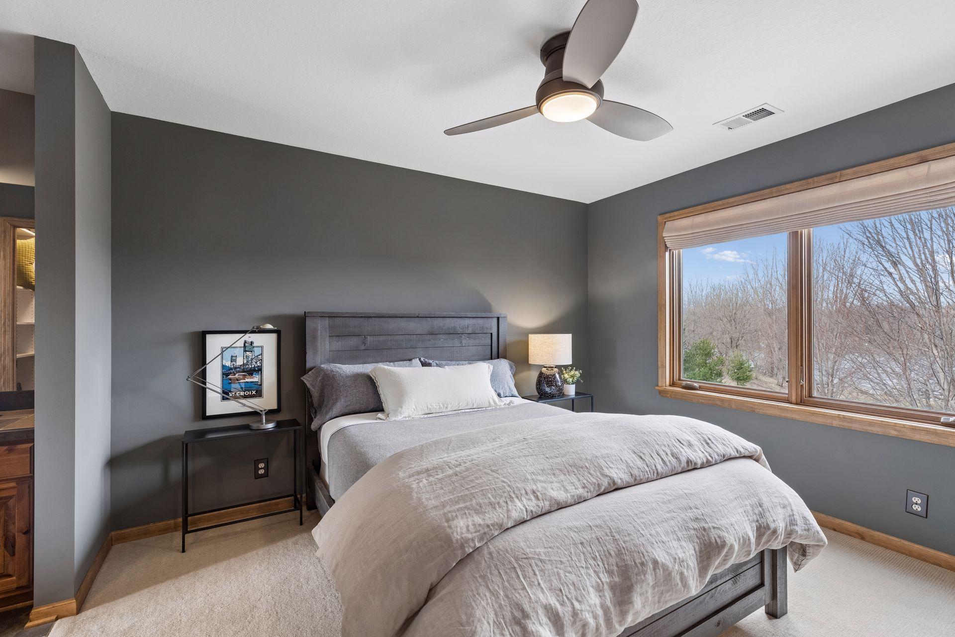 11535 Hillcrest Court N