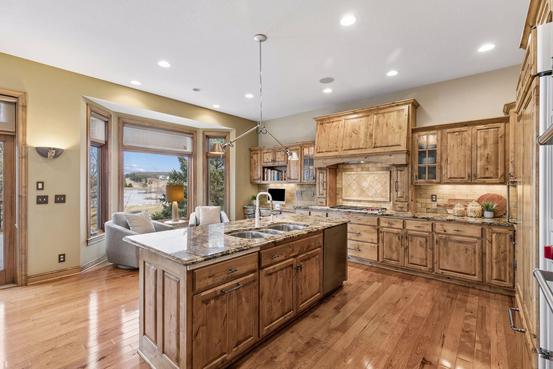 11535 Hillcrest Court N