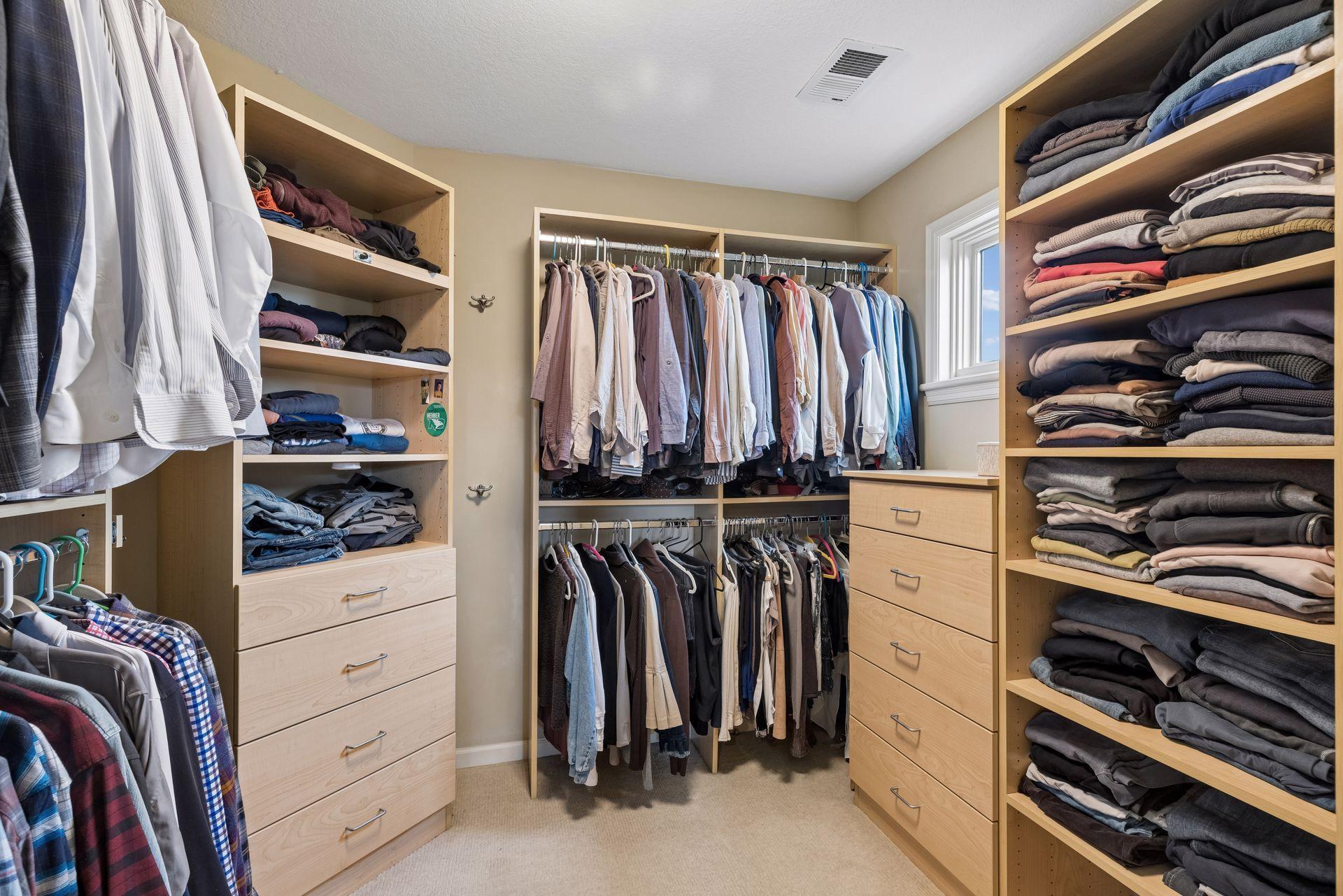 11535 Hillcrest Court N