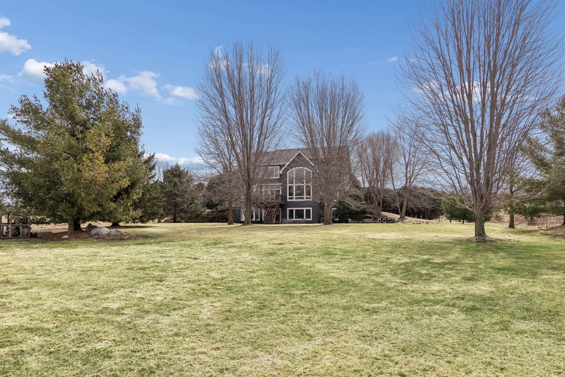 11535 Hillcrest Court N