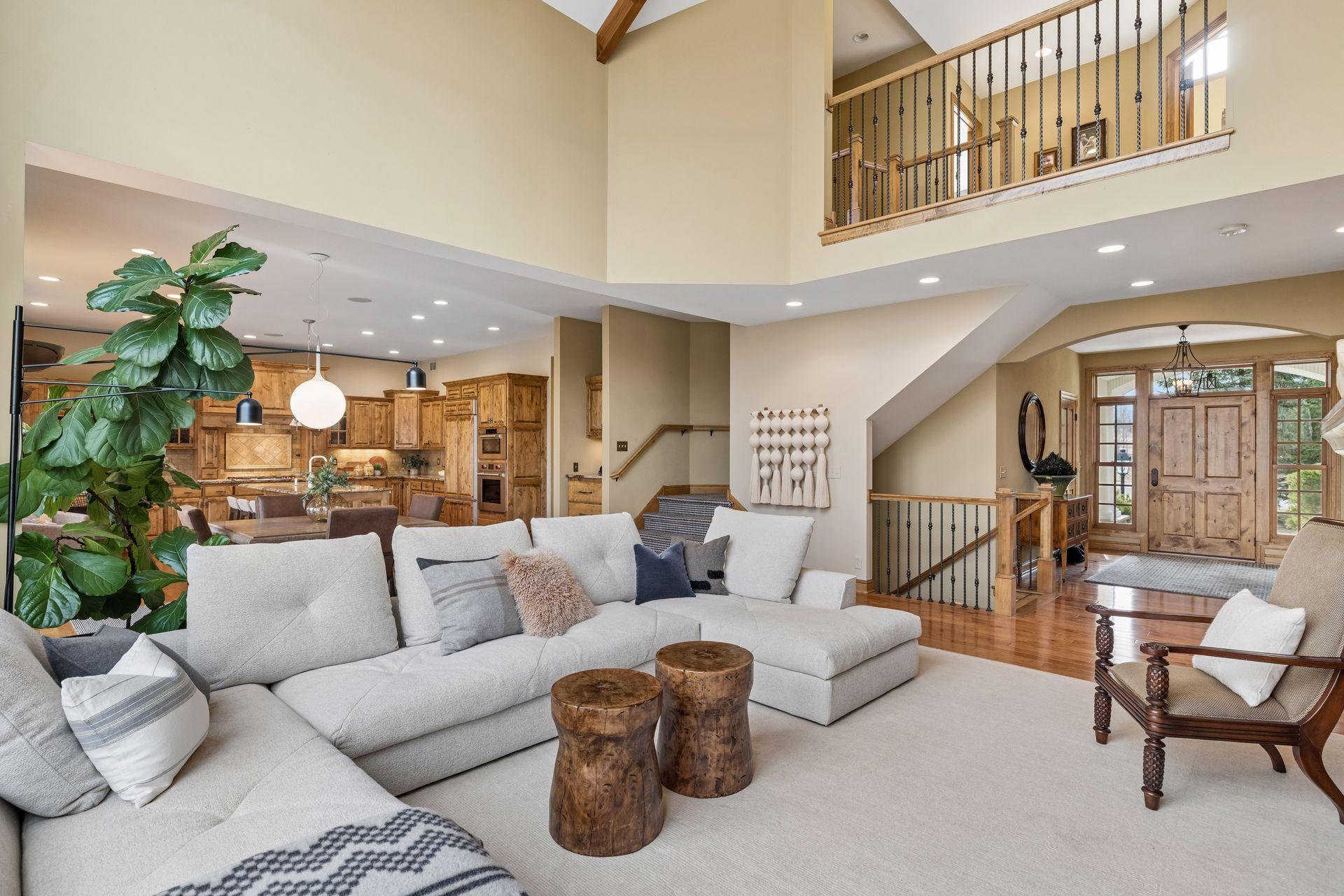 11535 Hillcrest Court N