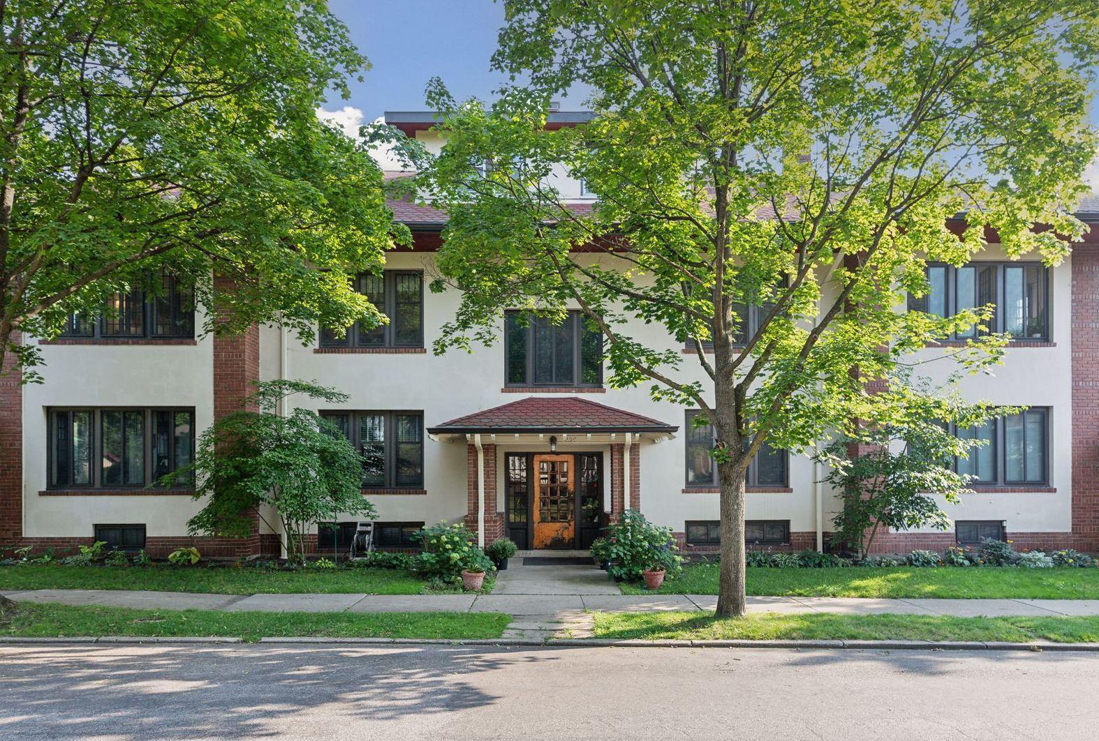 854 Linwood Avenue Unit: 201