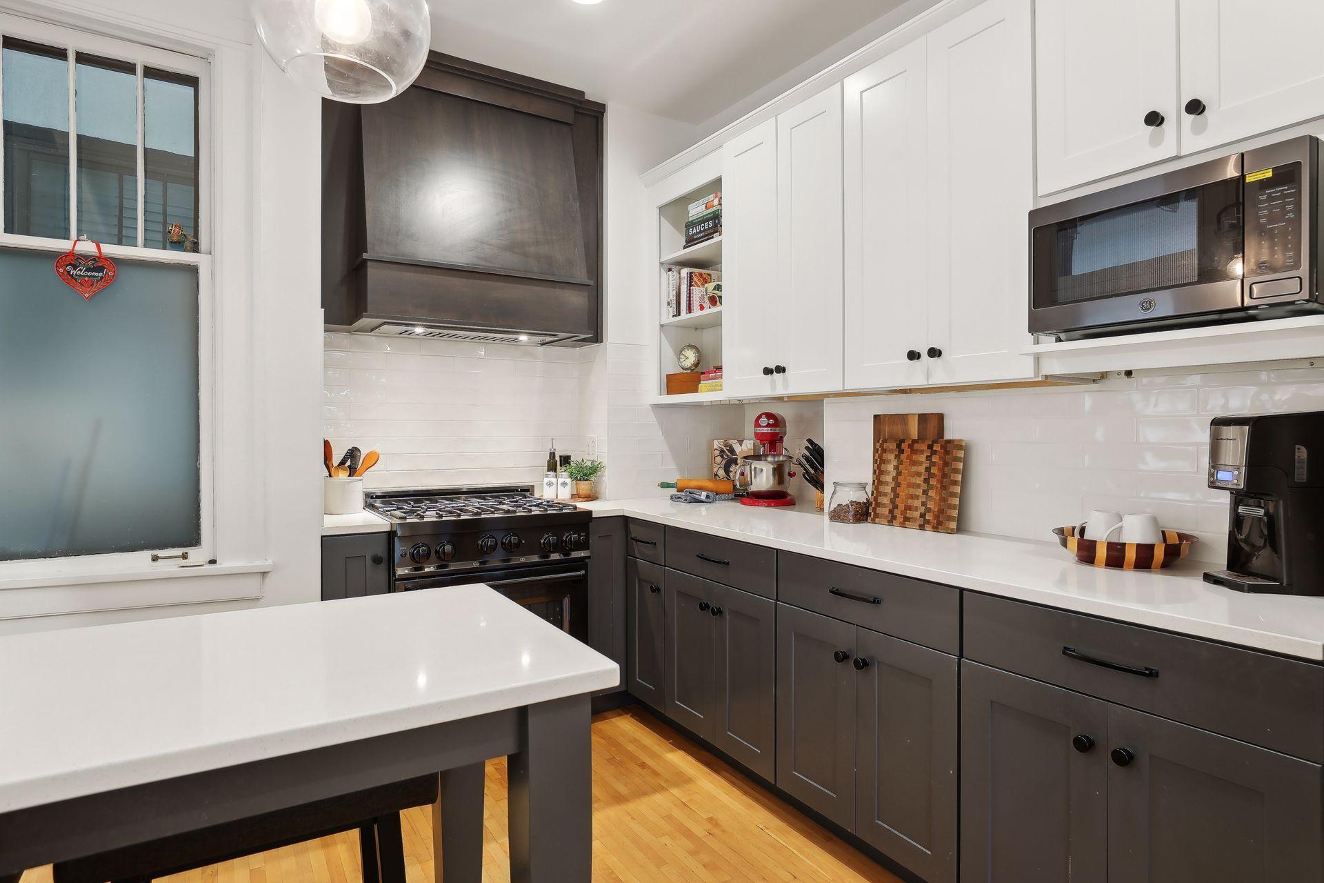 854 Linwood Avenue Unit: 201