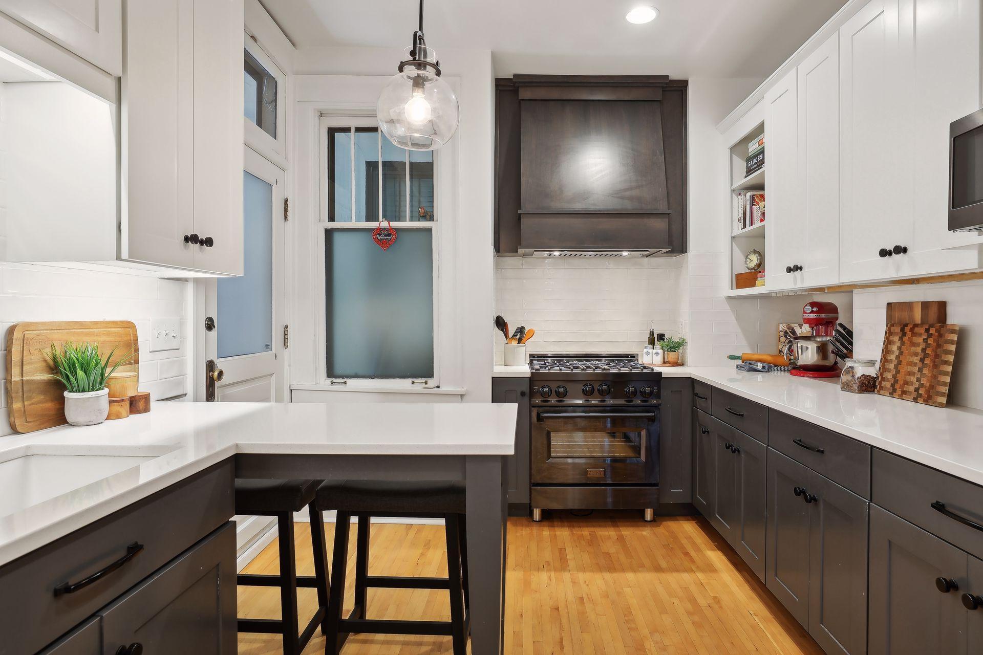 854 Linwood Avenue Unit: 201