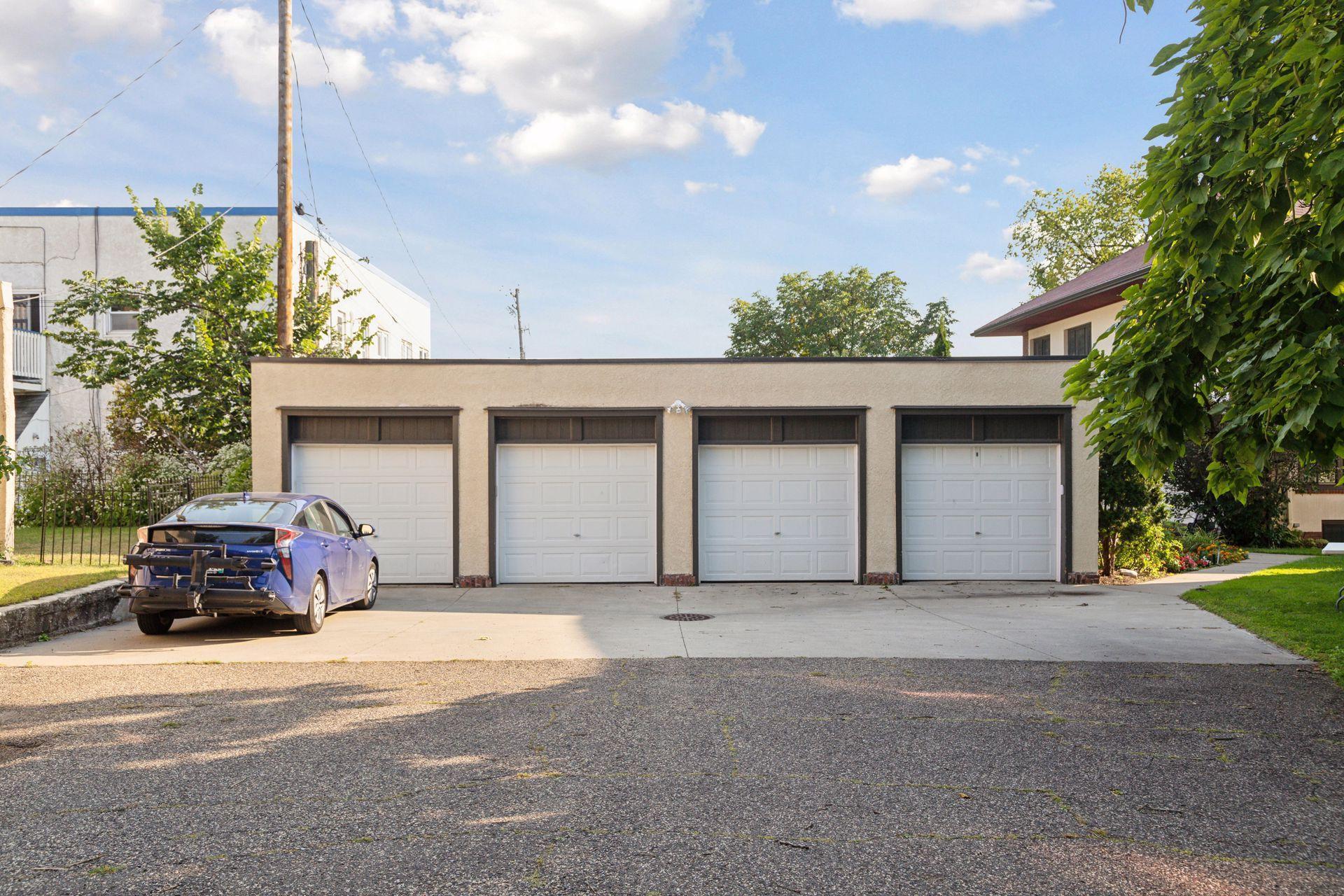 854 Linwood Avenue Unit: 201