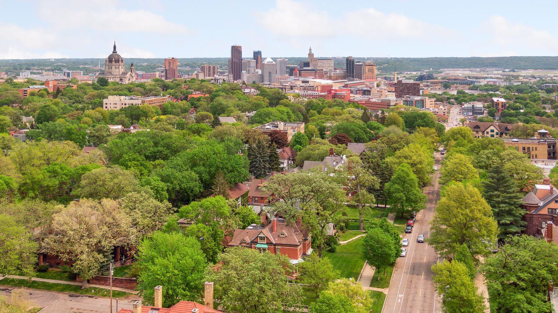 854 Linwood Avenue Unit: 201