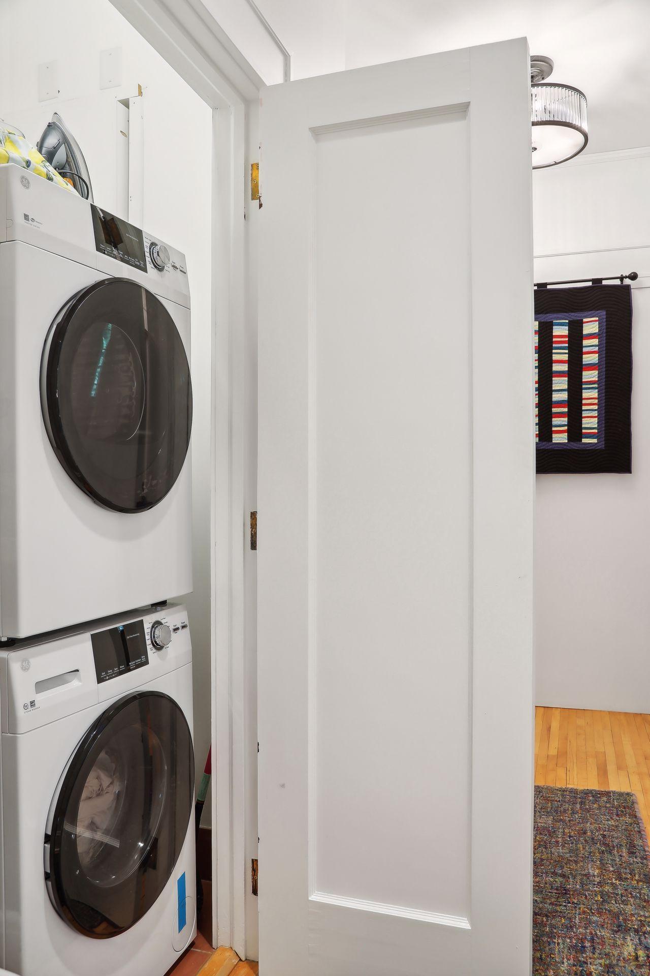 854 Linwood Avenue Unit: 201