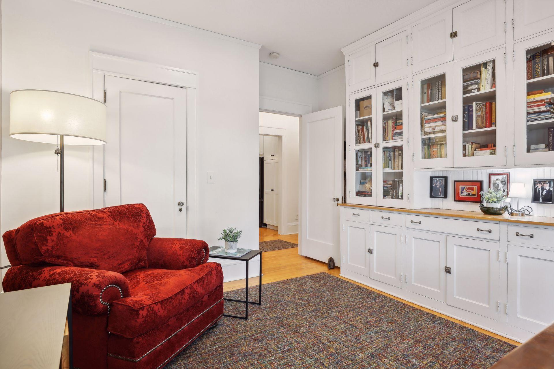 854 Linwood Avenue Unit: 201