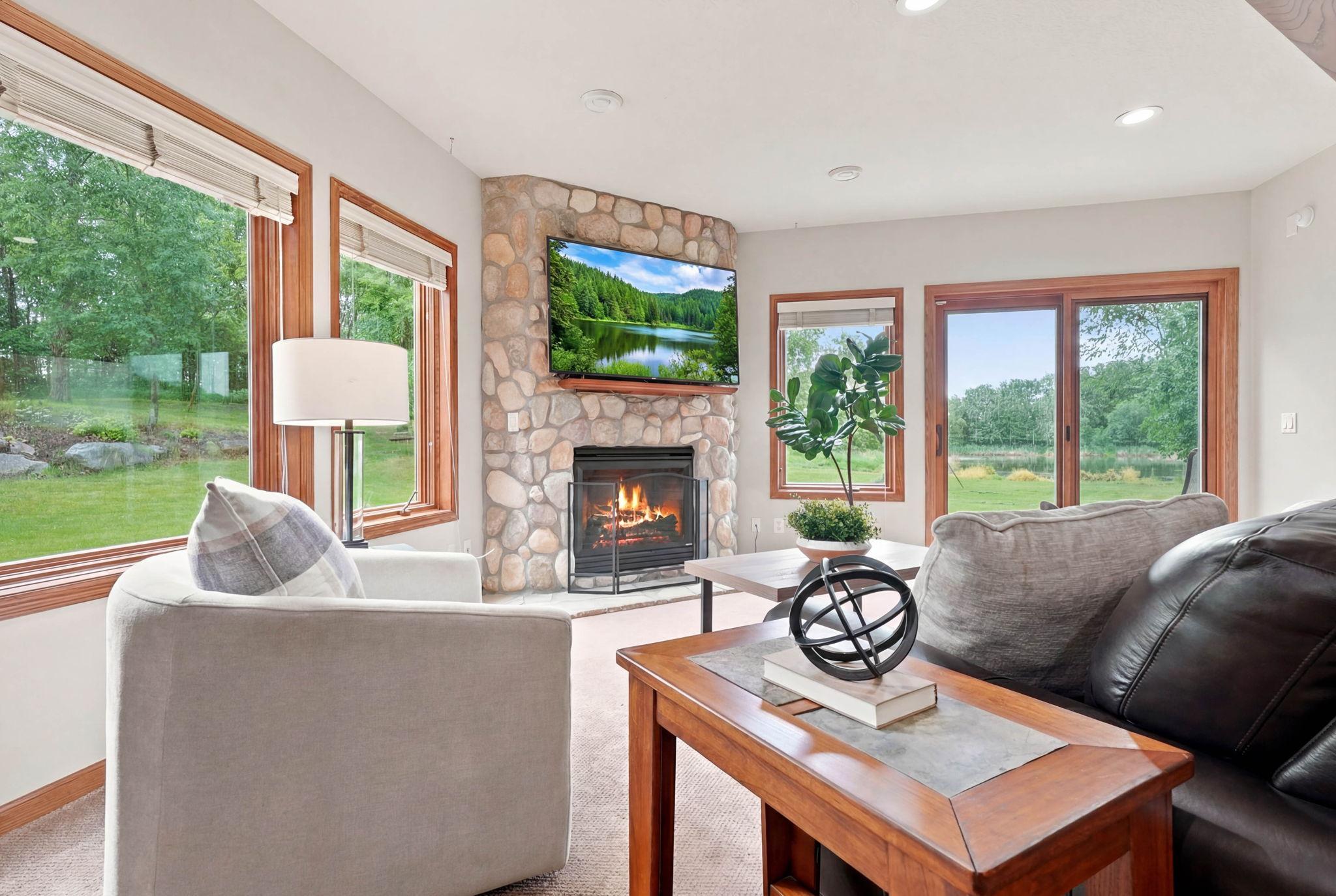 21420 Crimson Court