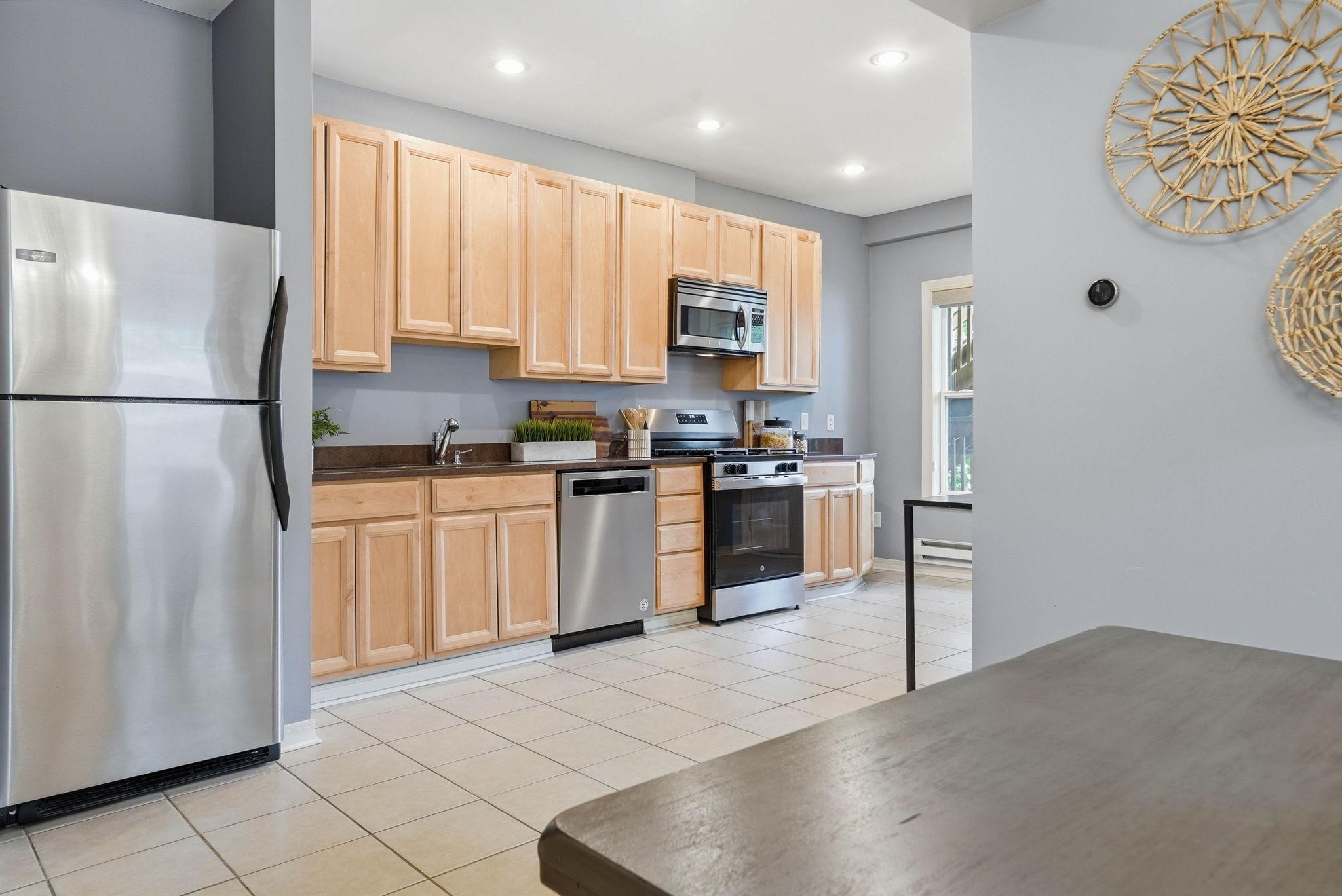 2610 W 41st Street Unit: 101