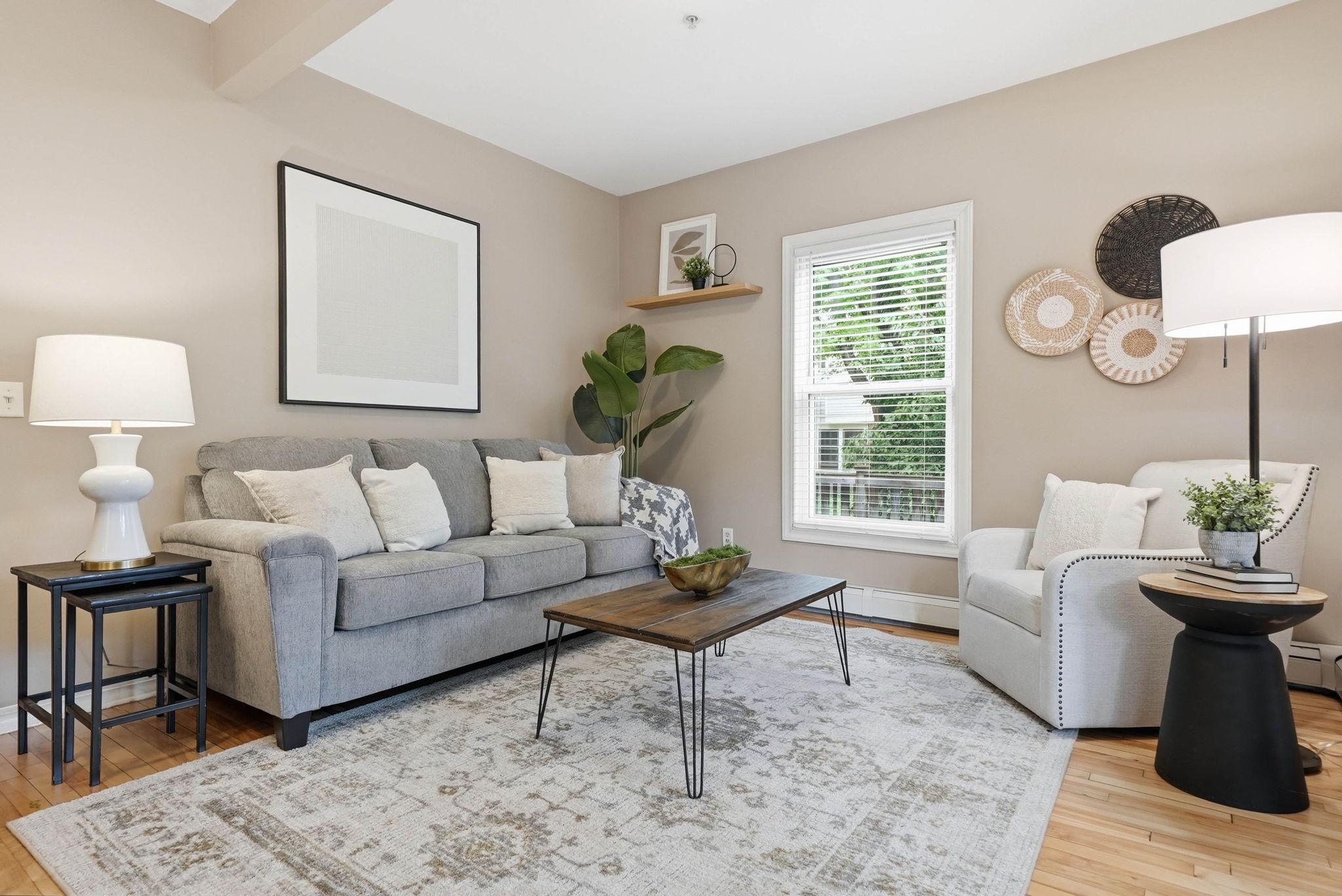 2610 W 41st Street Unit: 101