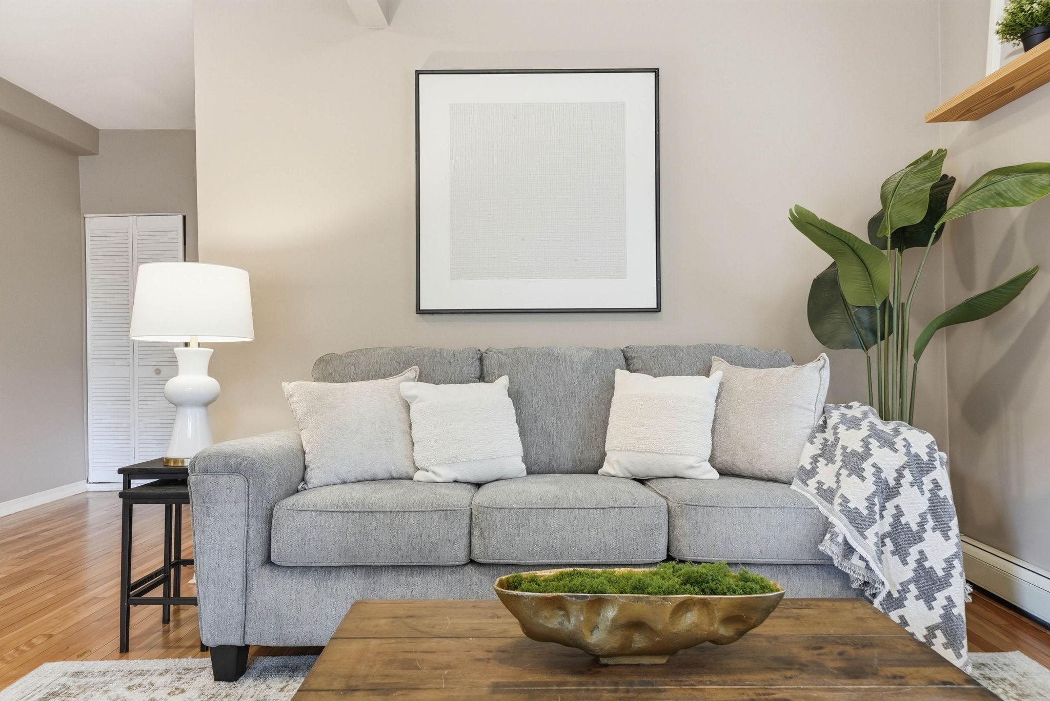 2610 W 41st Street Unit: 101