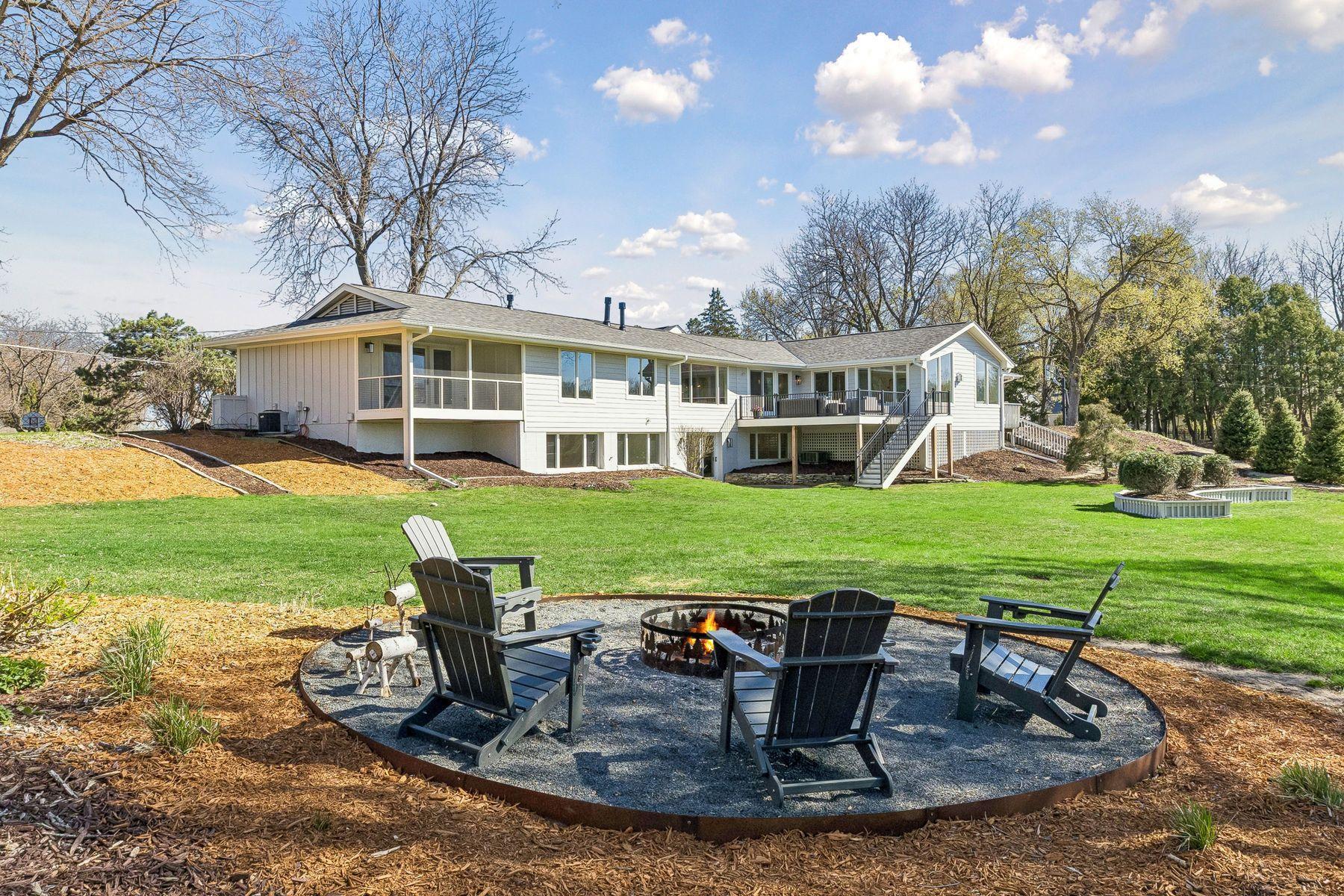 1155 Heritage Lane