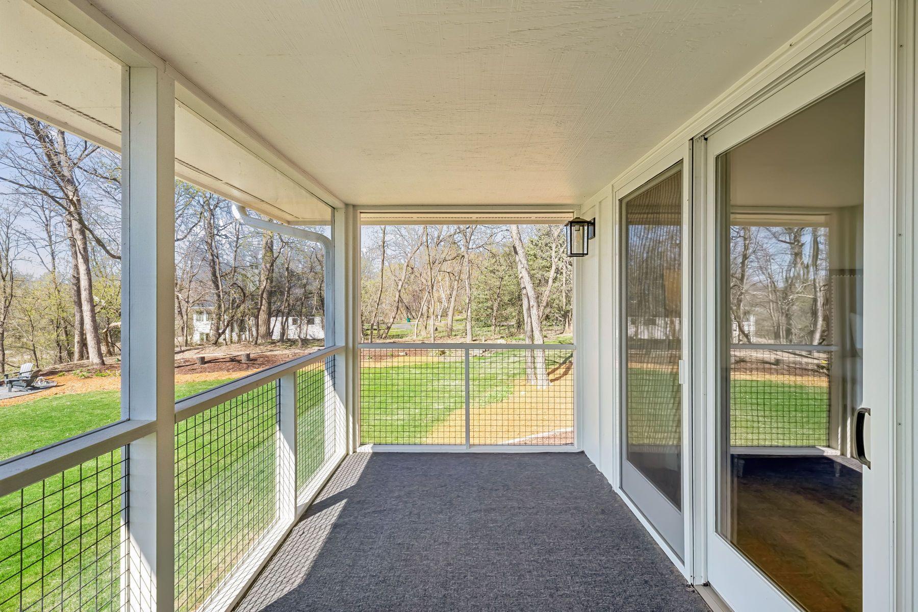 1155 Heritage Lane