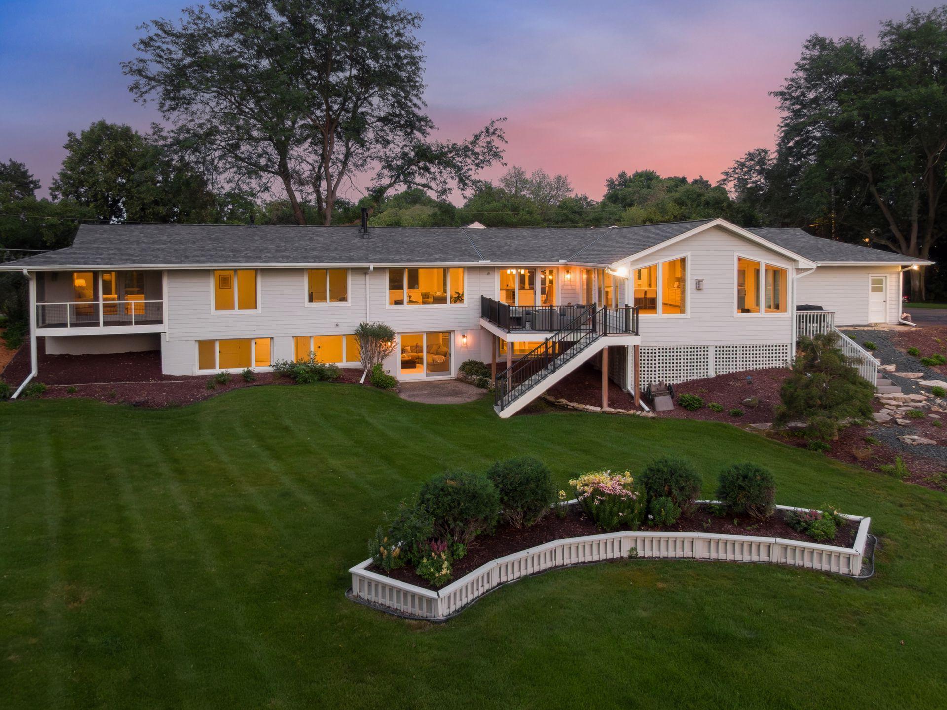 1155 Heritage Lane