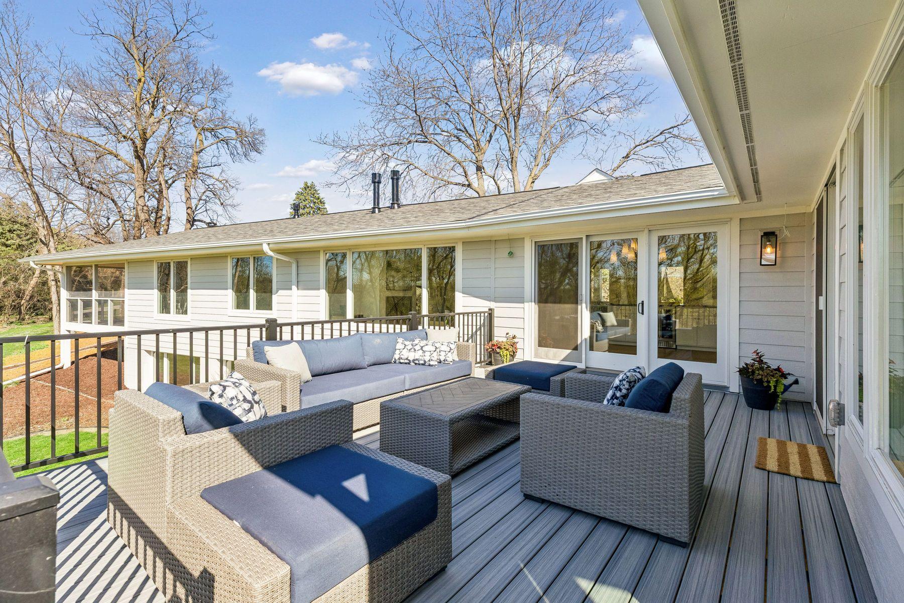 1155 Heritage Lane