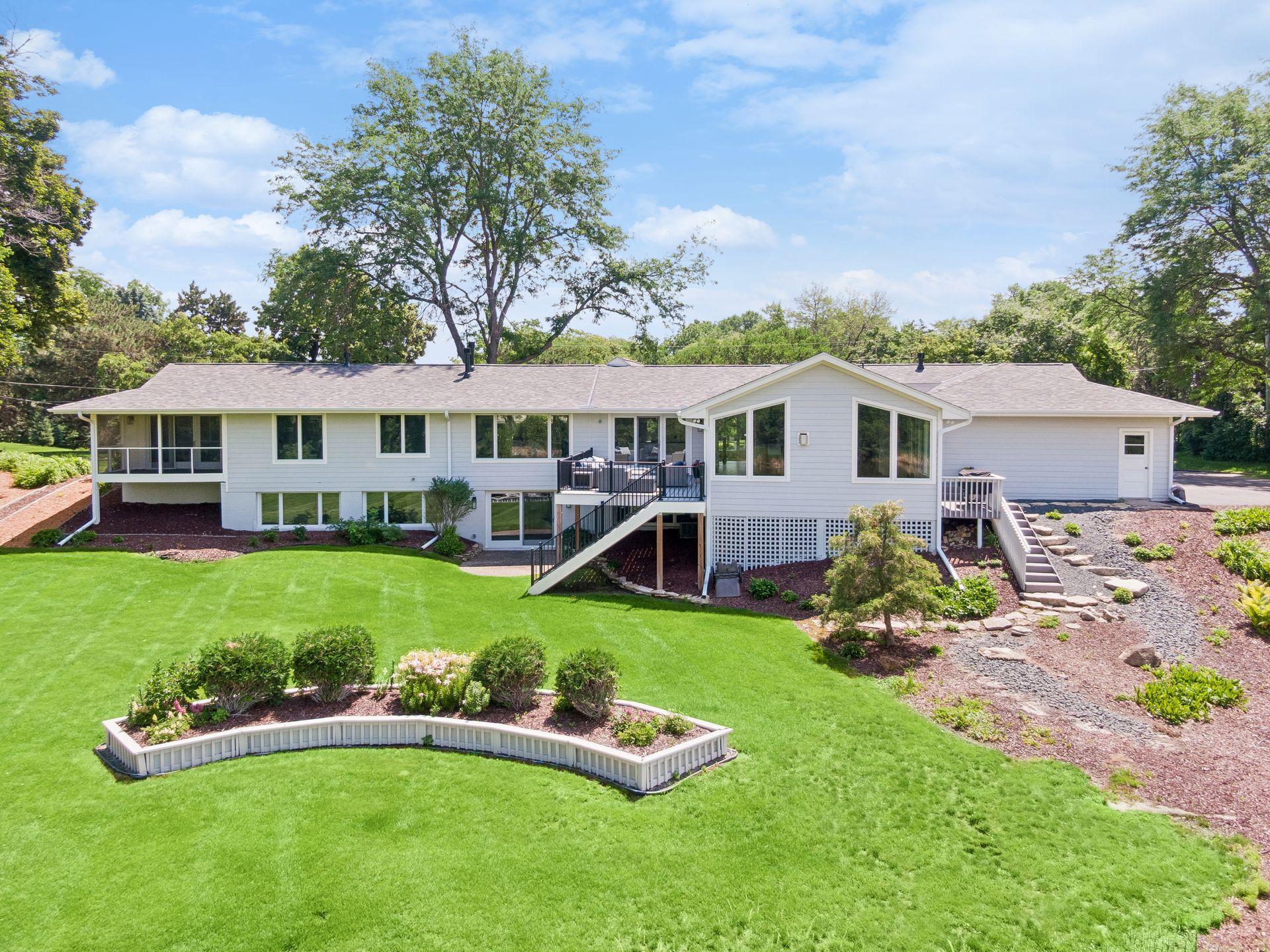 1155 Heritage Lane