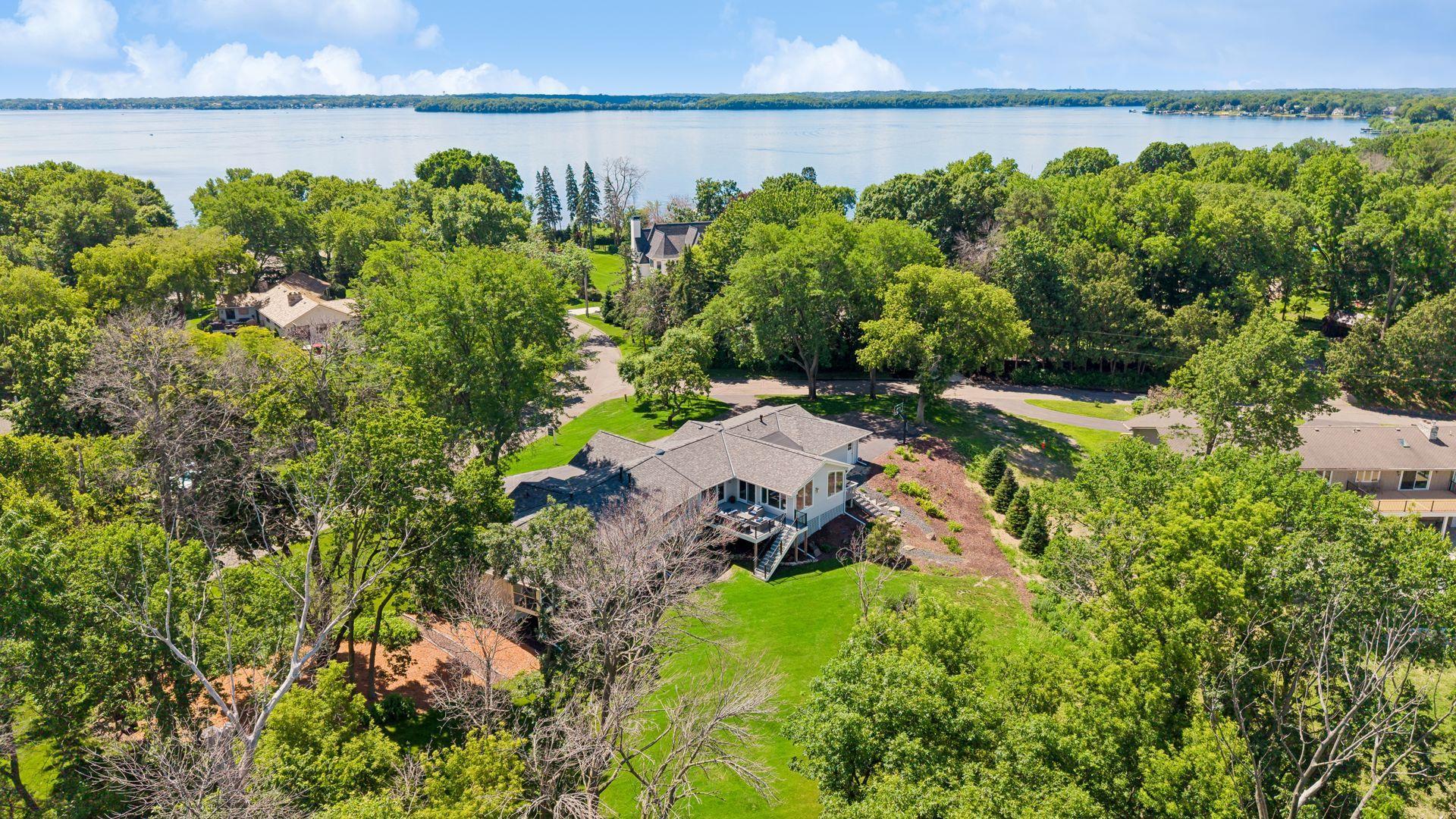 1155 Heritage Lane