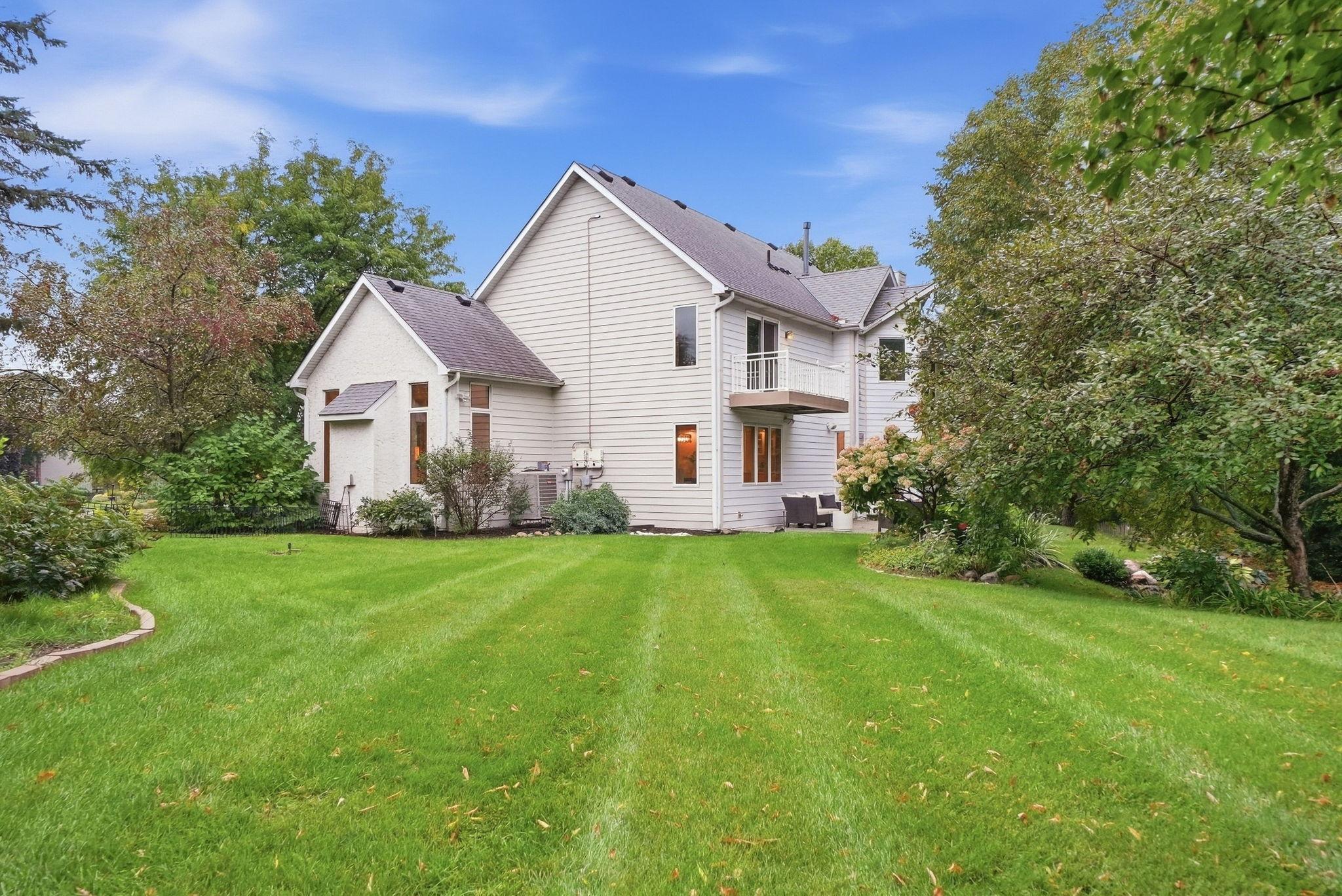 1851 South Lane