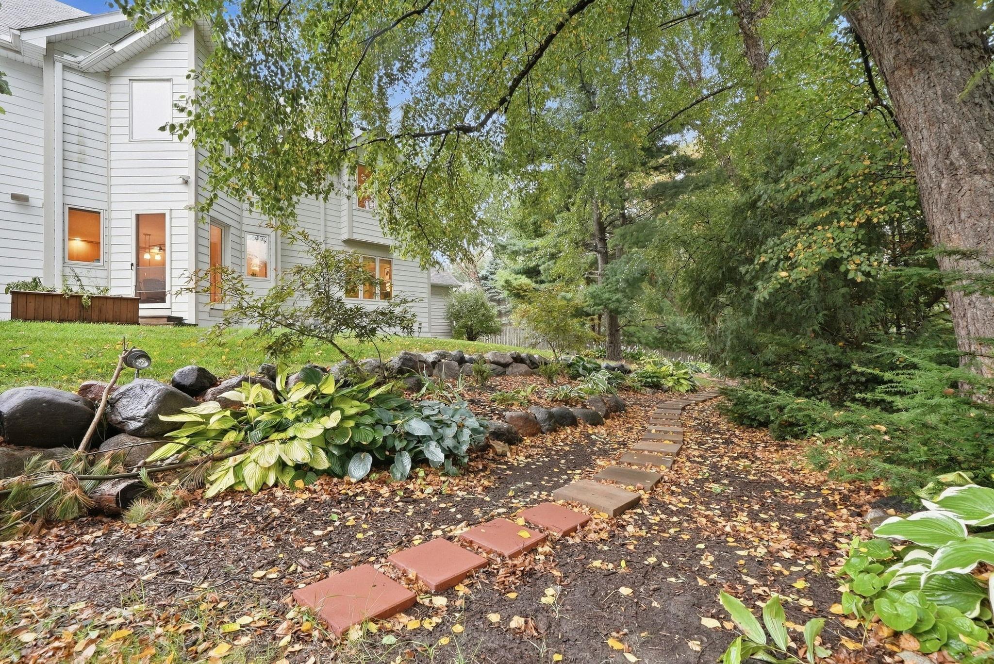 1851 South Lane
