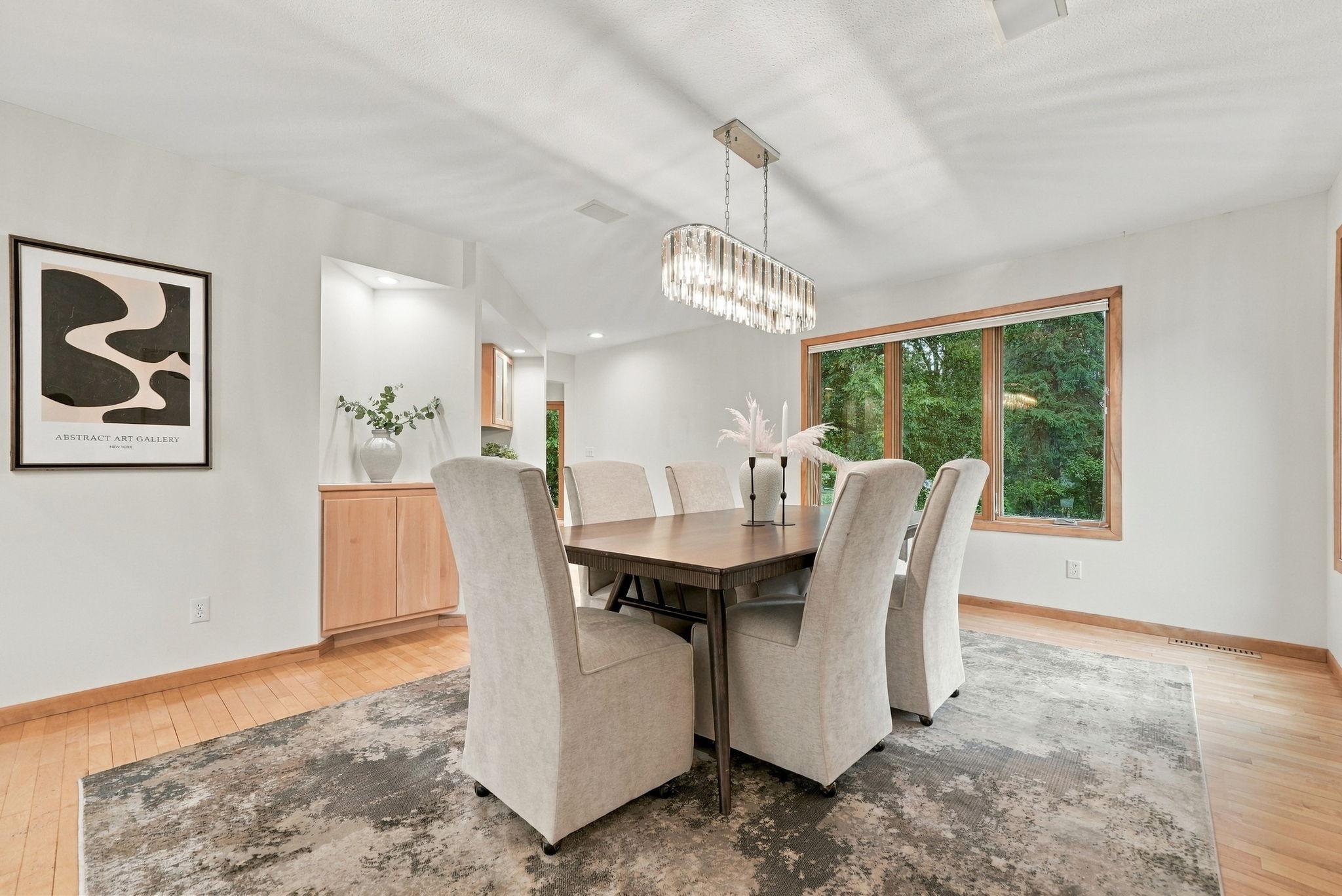 1851 South Lane