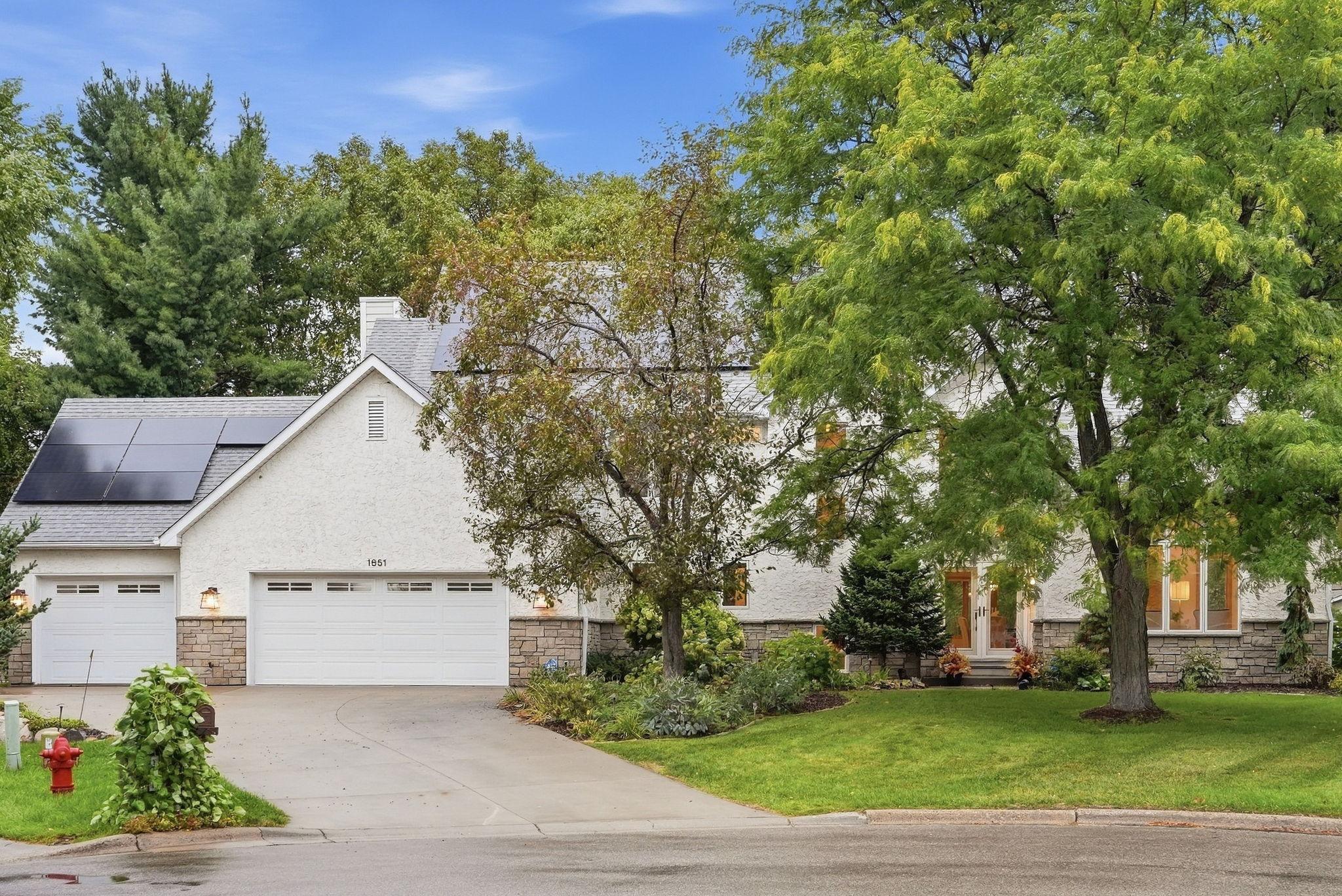1851 South Lane