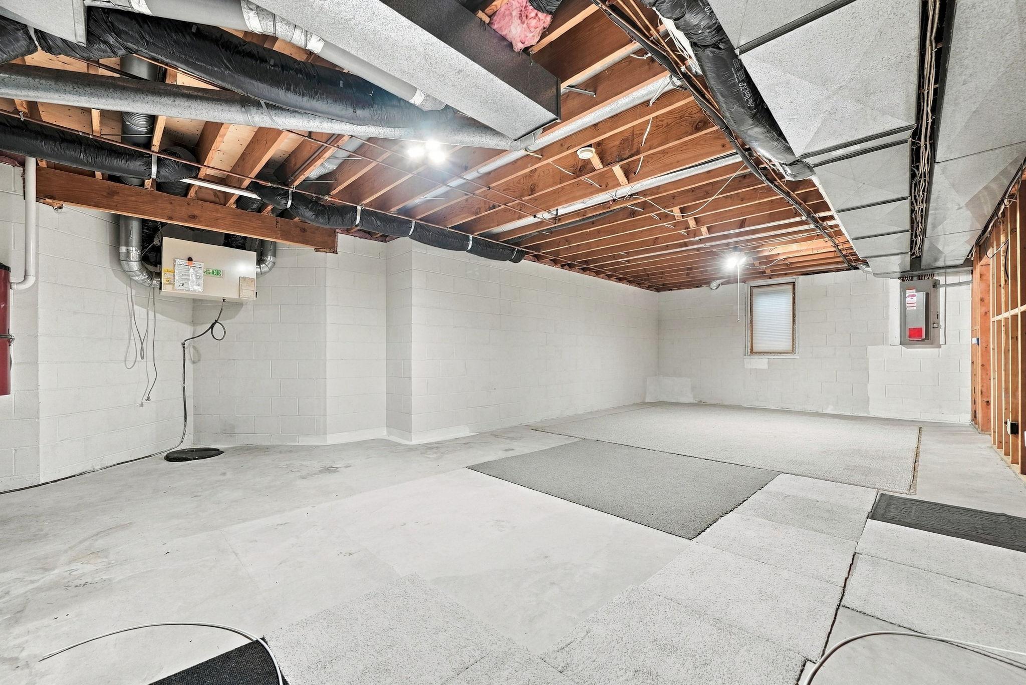 1851 South Lane